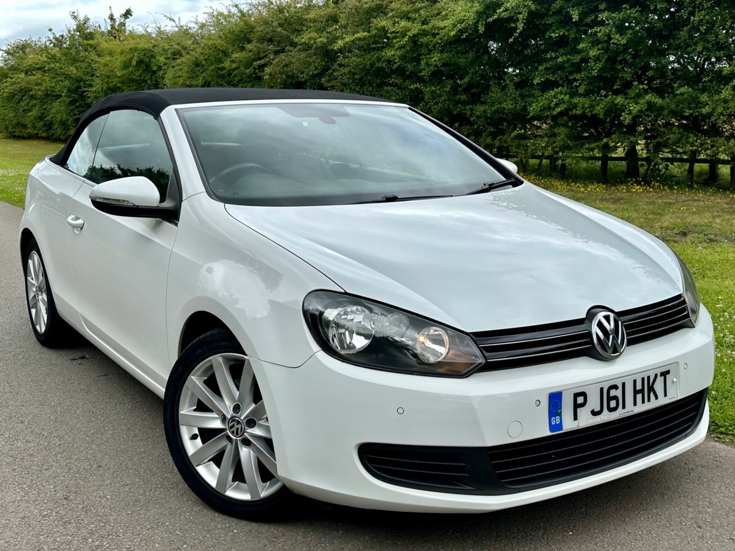 Volkswagen Golf Listing Image