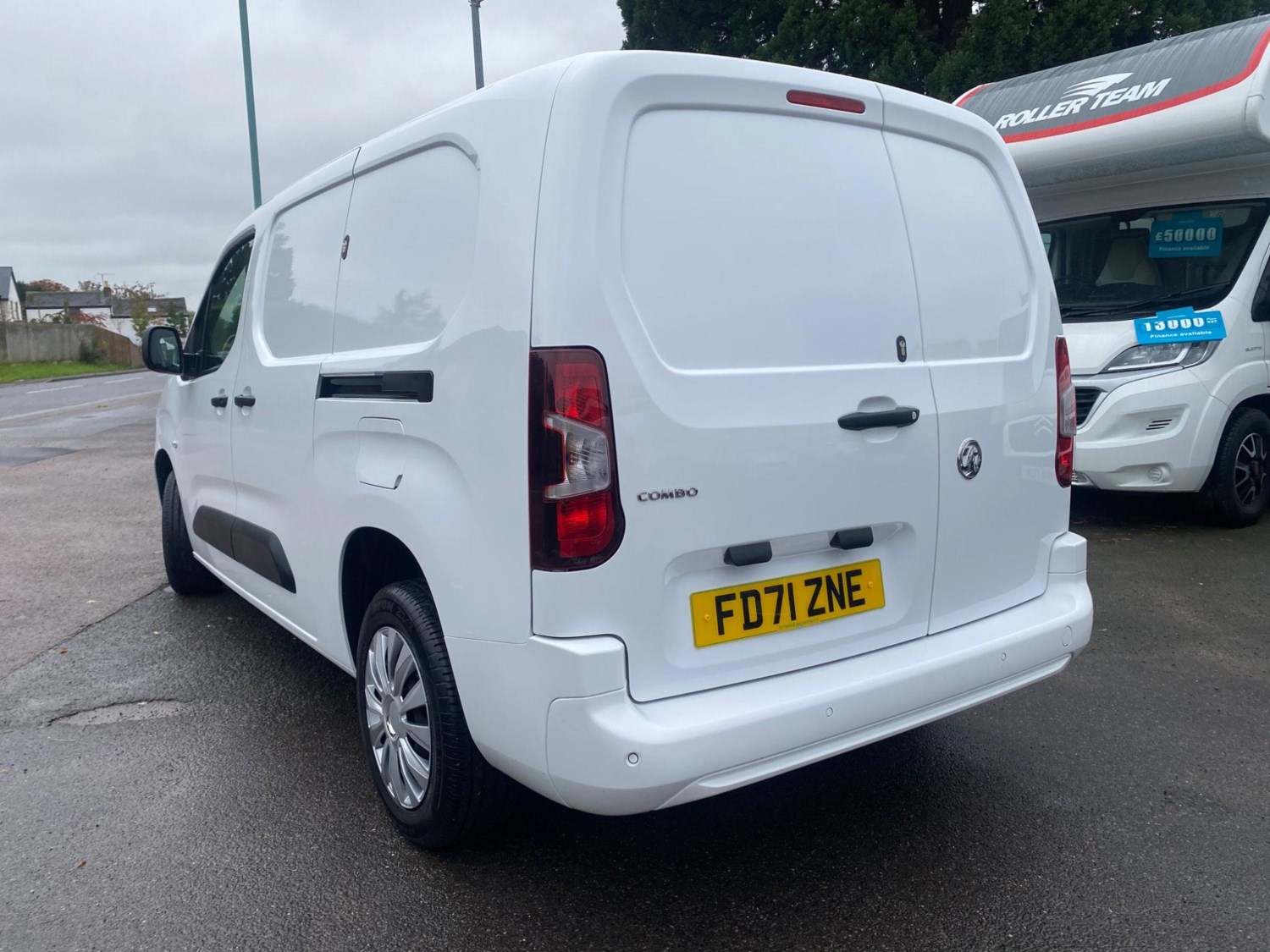 Vauxhall Combo Listing Image