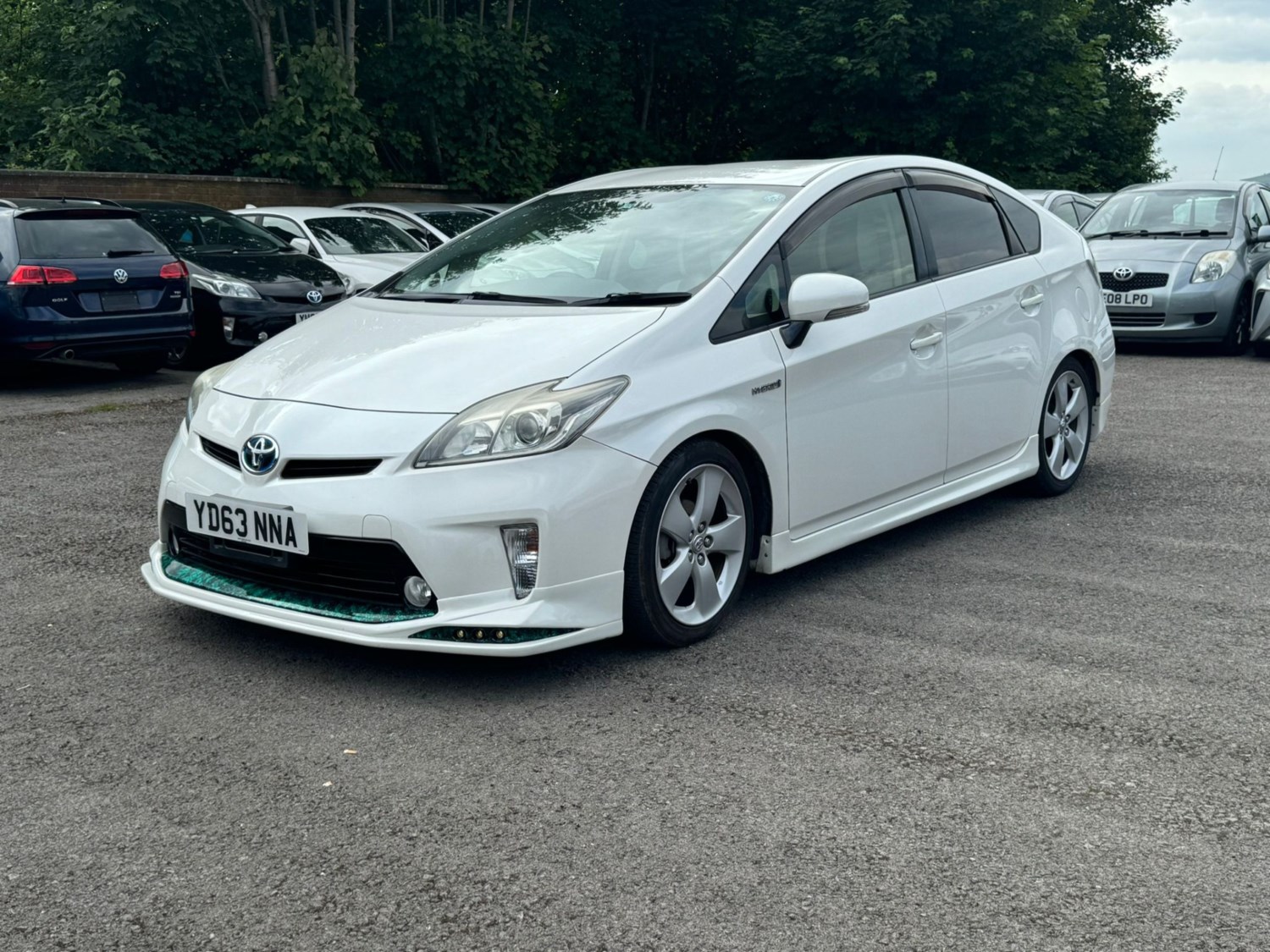 Toyota Prius Listing Image