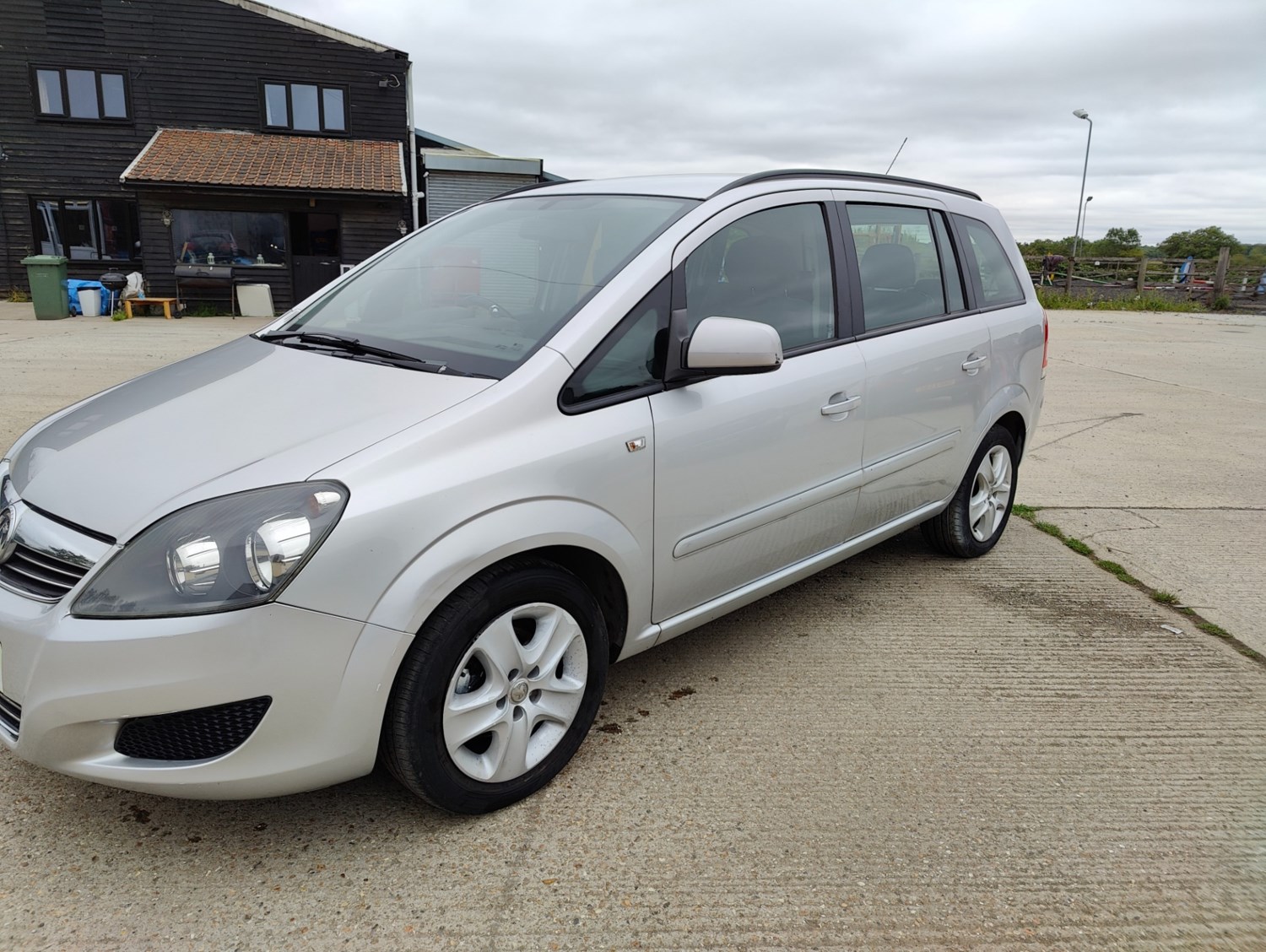 Vauxhall Zafira Listing Image