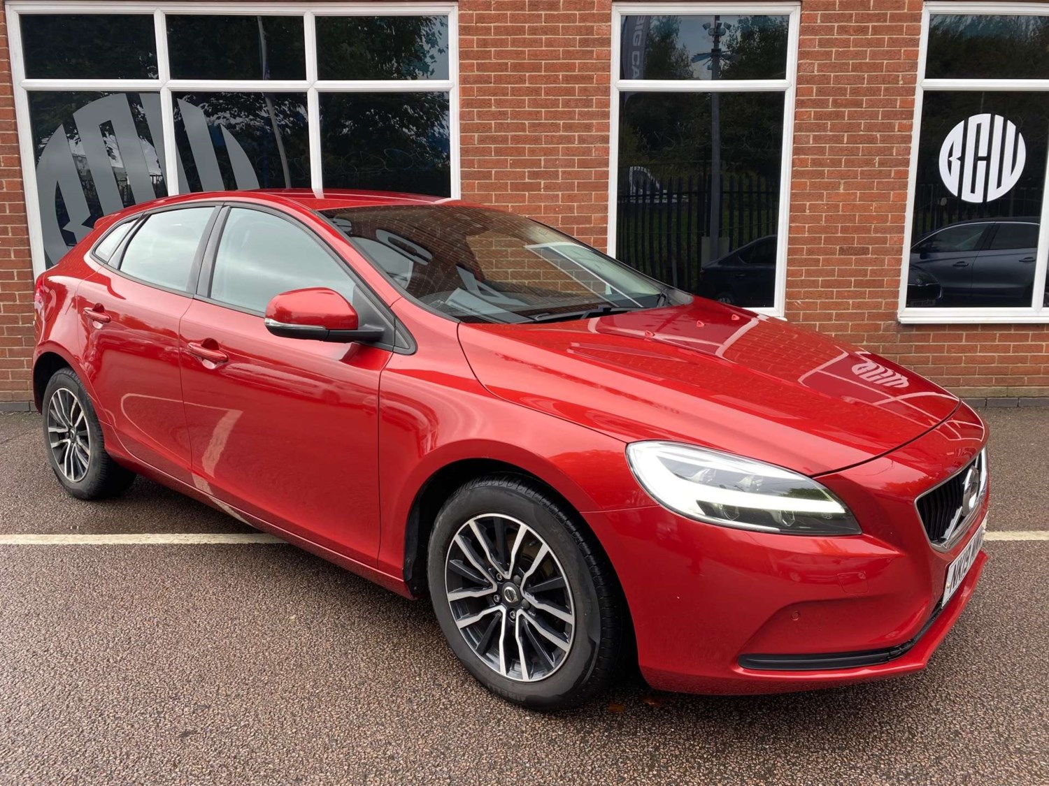 Volvo V40 Listing Image