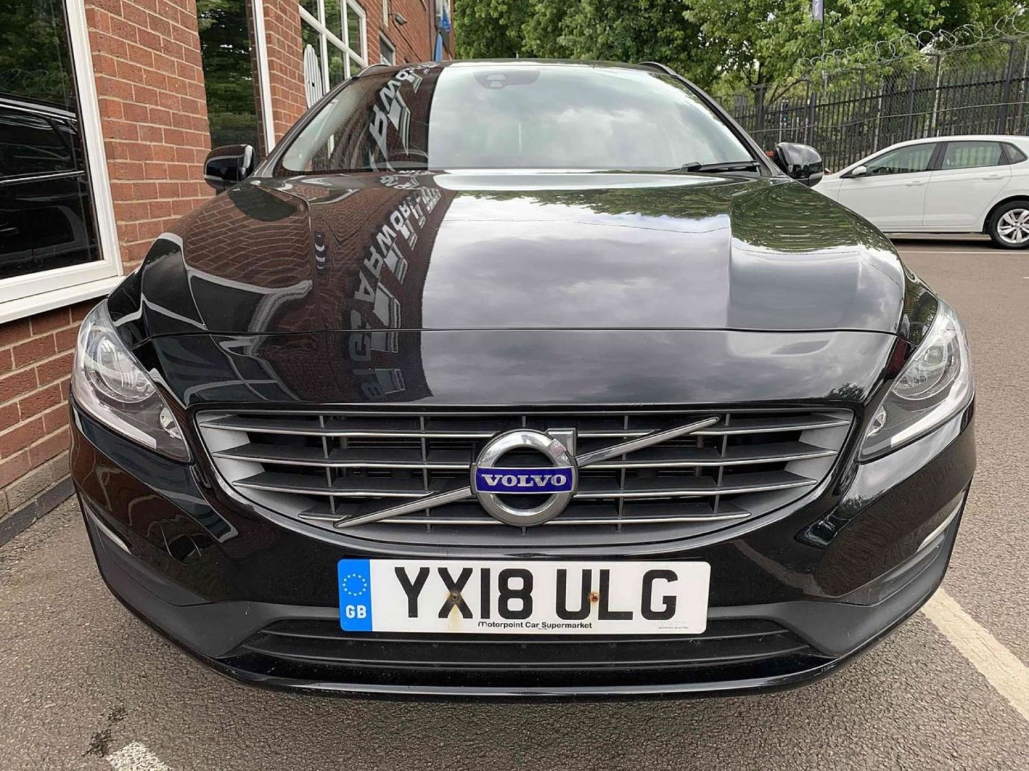 Volvo V60 Listing Image