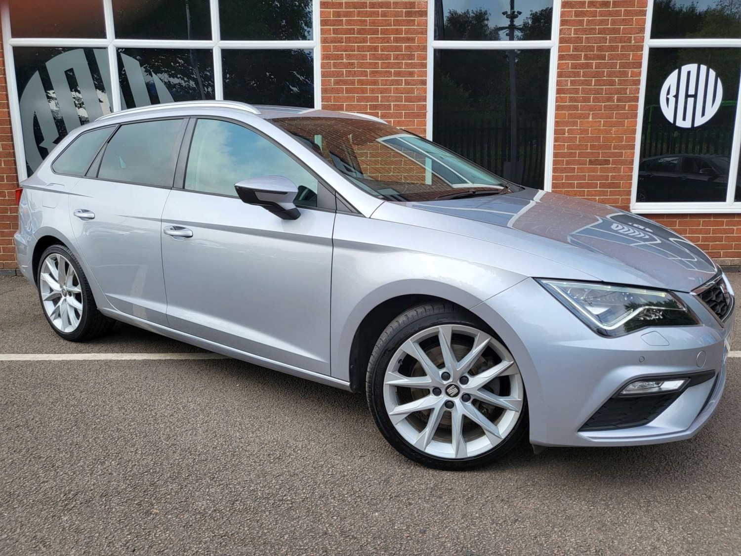 SEAT Leon Listing Image