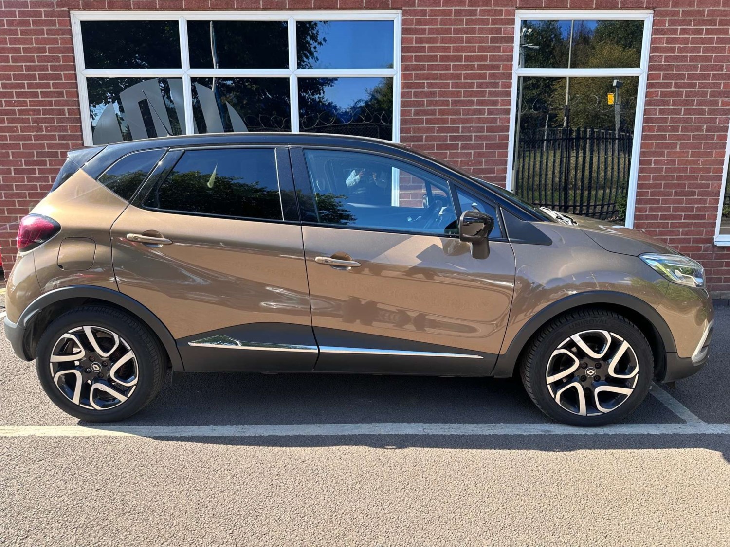 Renault Captur Listing Image