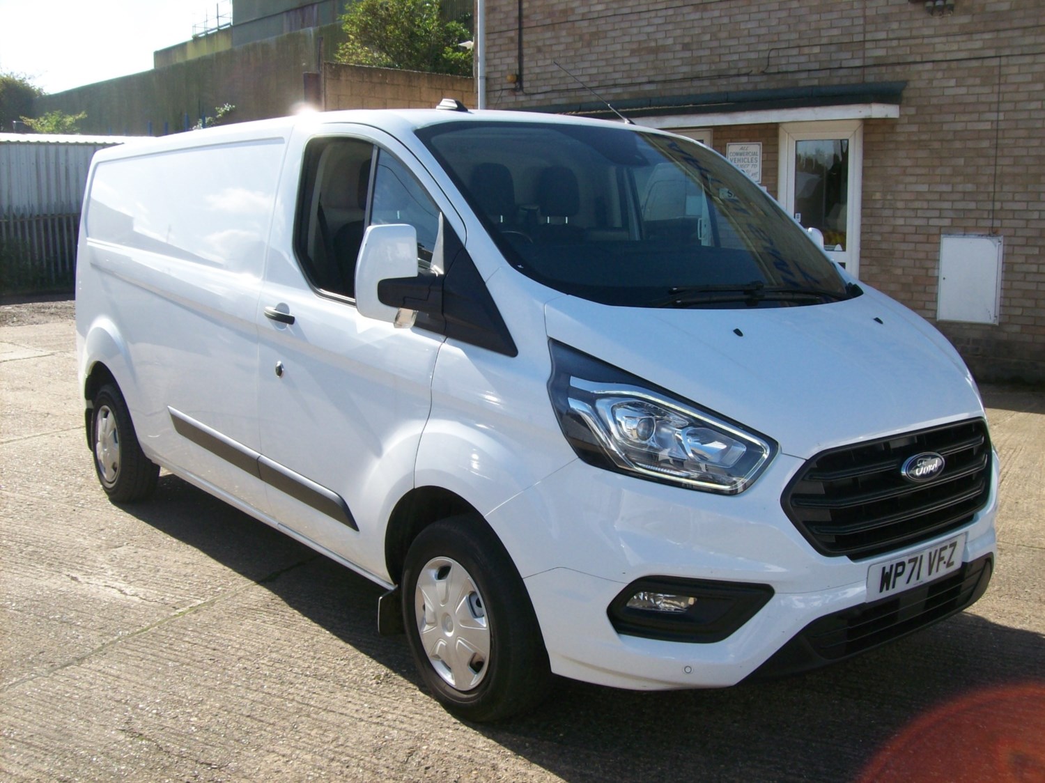 Ford Transit Custom Listing Image