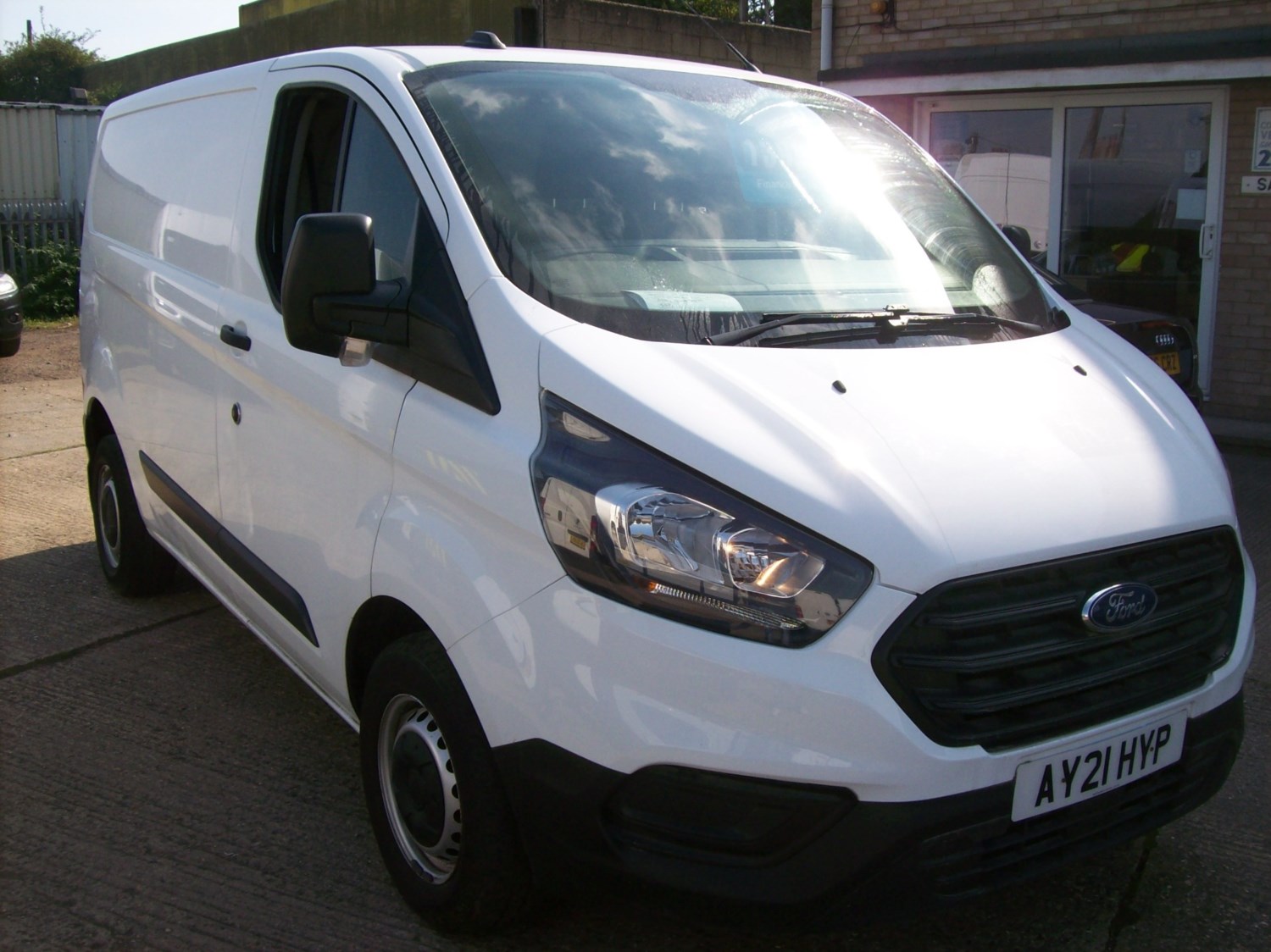 Ford Transit Custom Listing Image