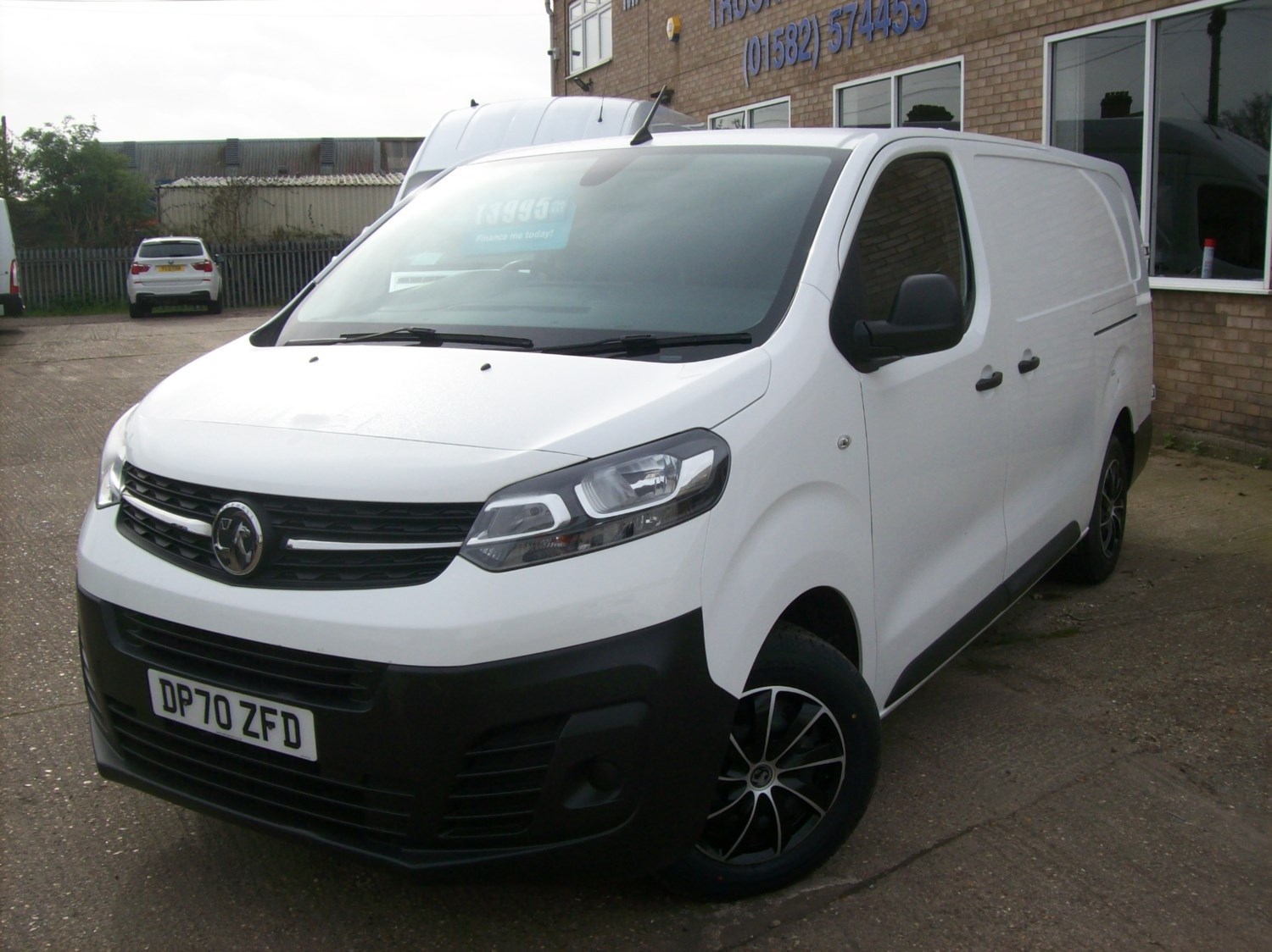 Vauxhall Vivaro Listing Image