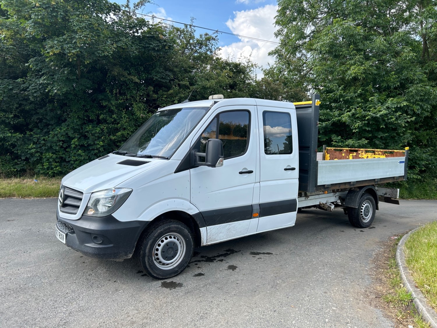 Mercedes-Benz Sprinter Listing Image