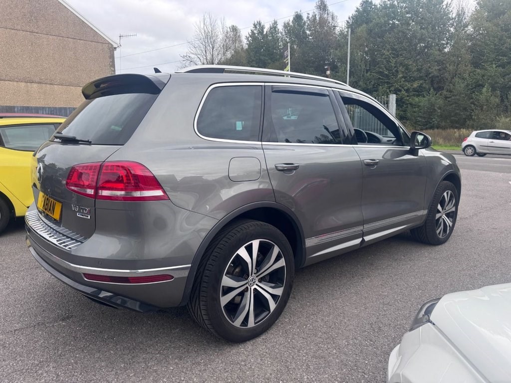 Volkswagen Touareg Listing Image