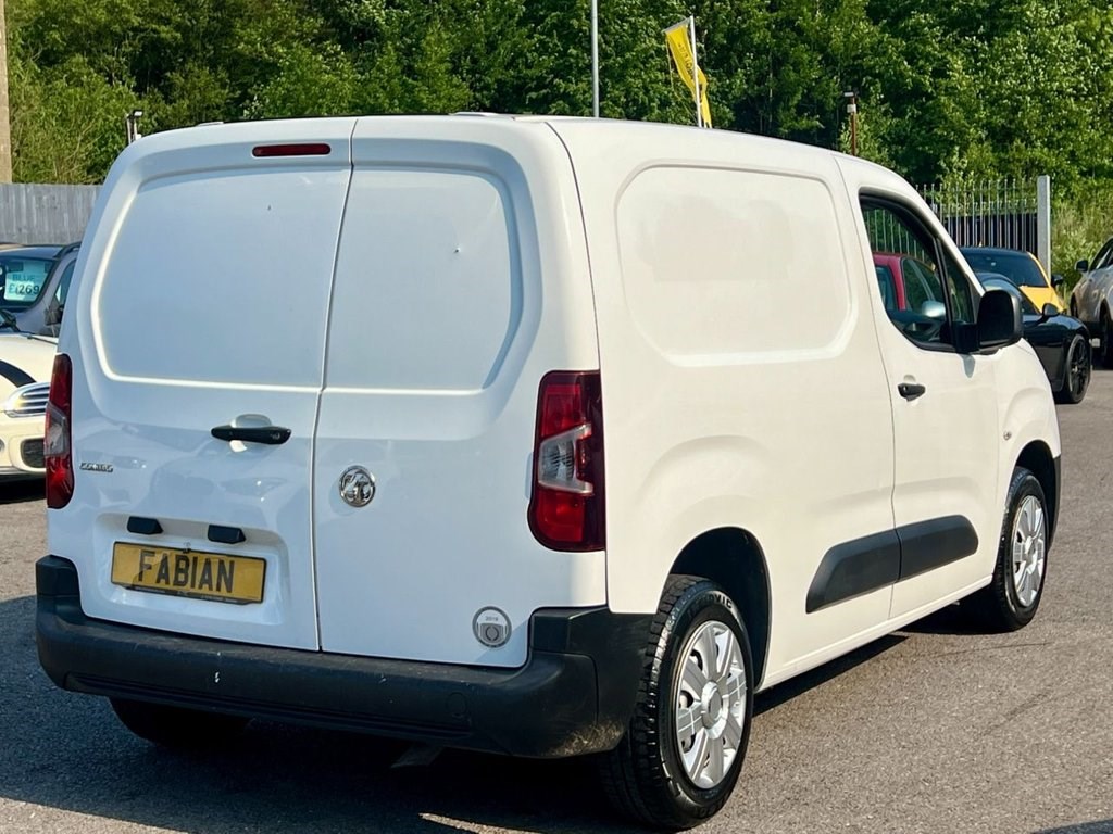 Vauxhall Combo Listing Image