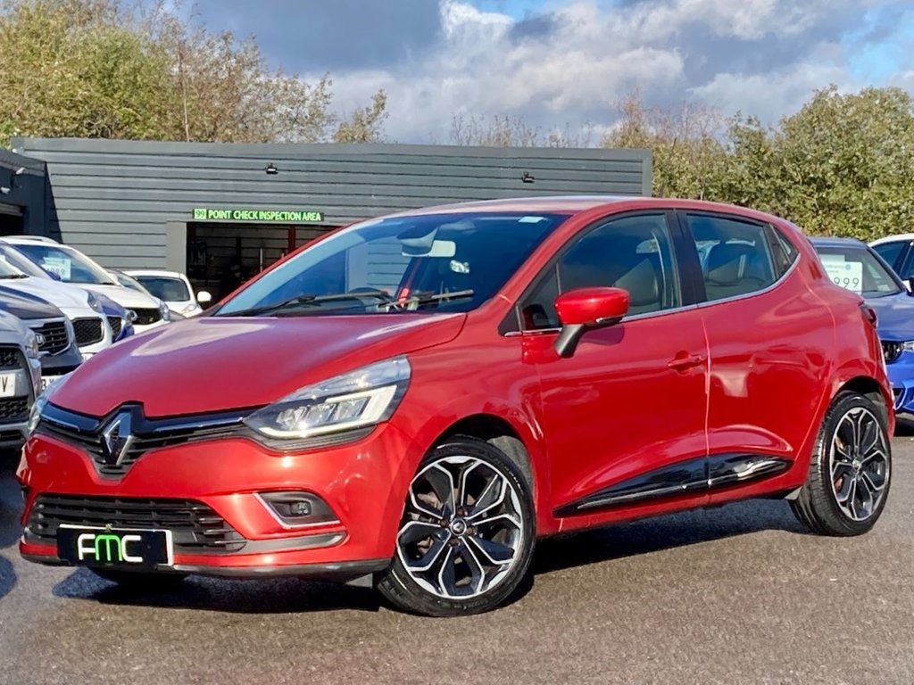 Renault Clio Listing Image