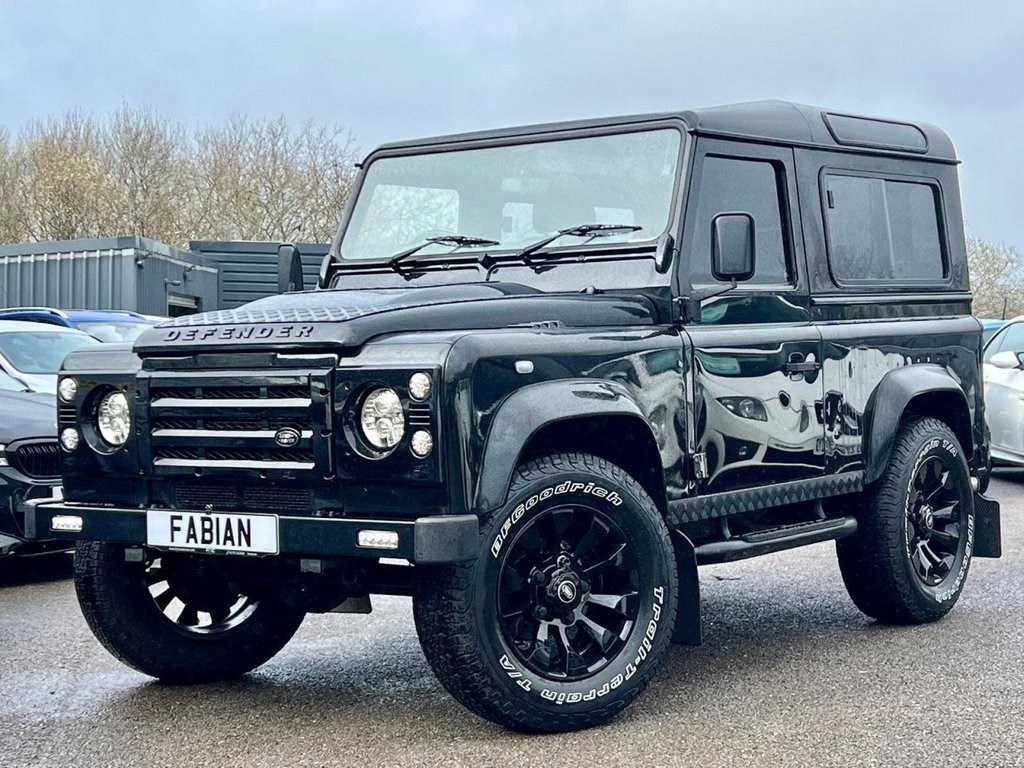 Land Rover Defender Listing Image