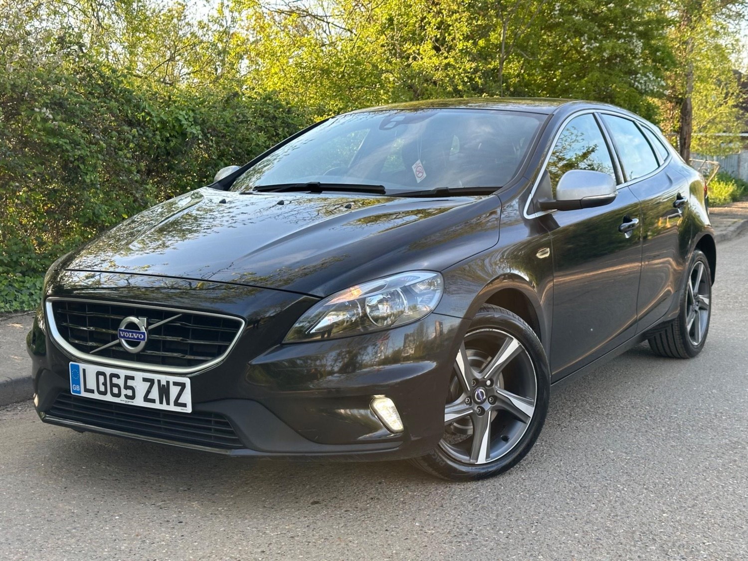 Volvo V40 Listing Image