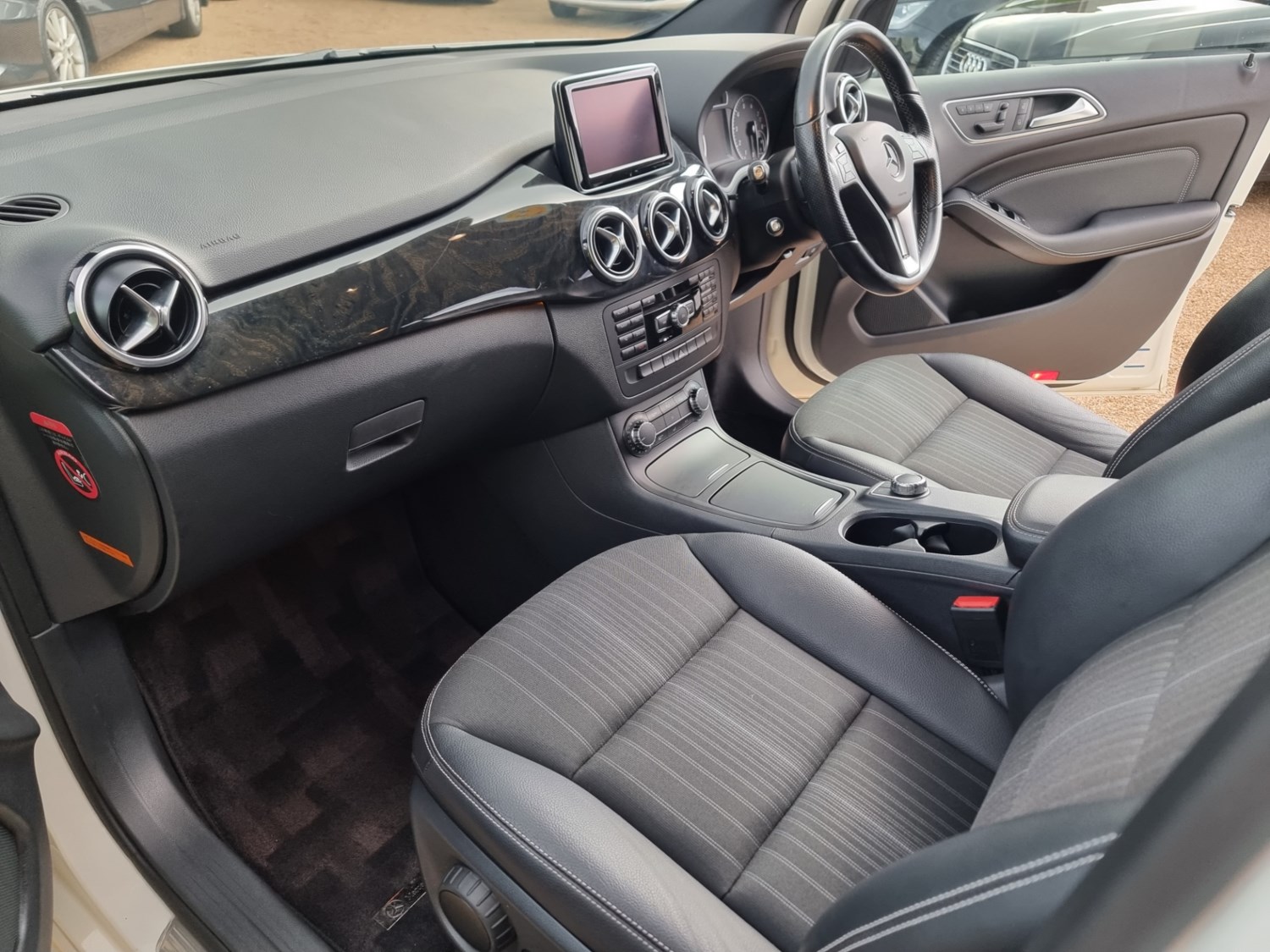 Mercedes-Benz B-Class Listing Image