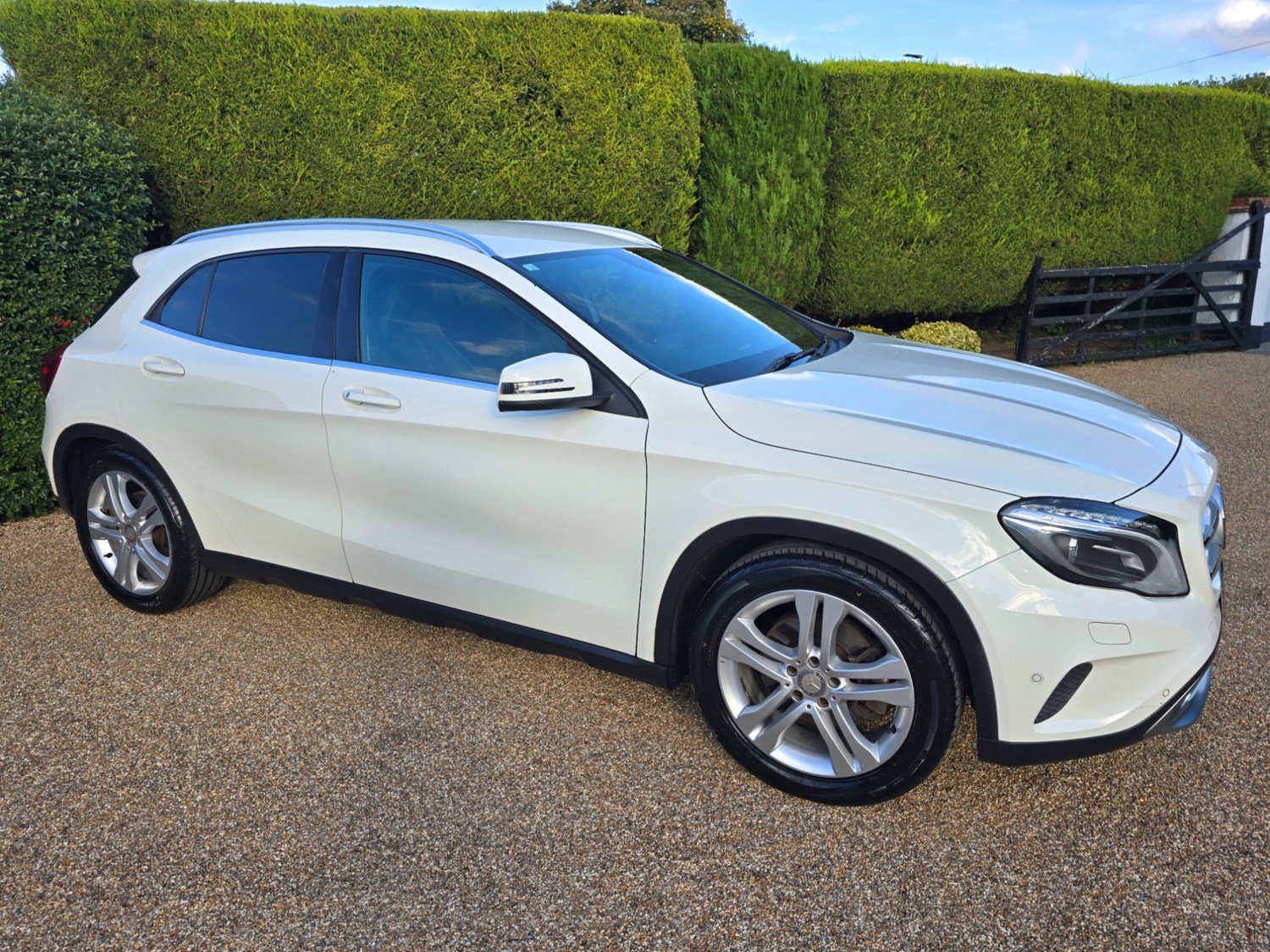 Mercedes-Benz GLA Listing Image