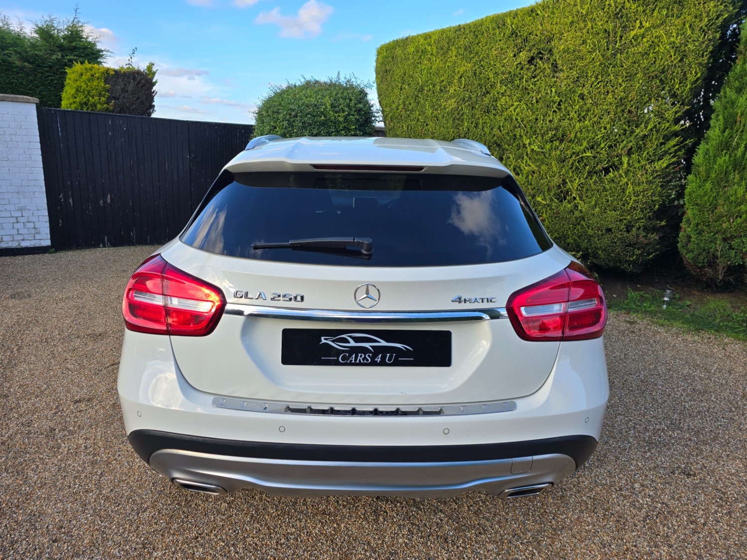 Mercedes-Benz GLA Listing Image