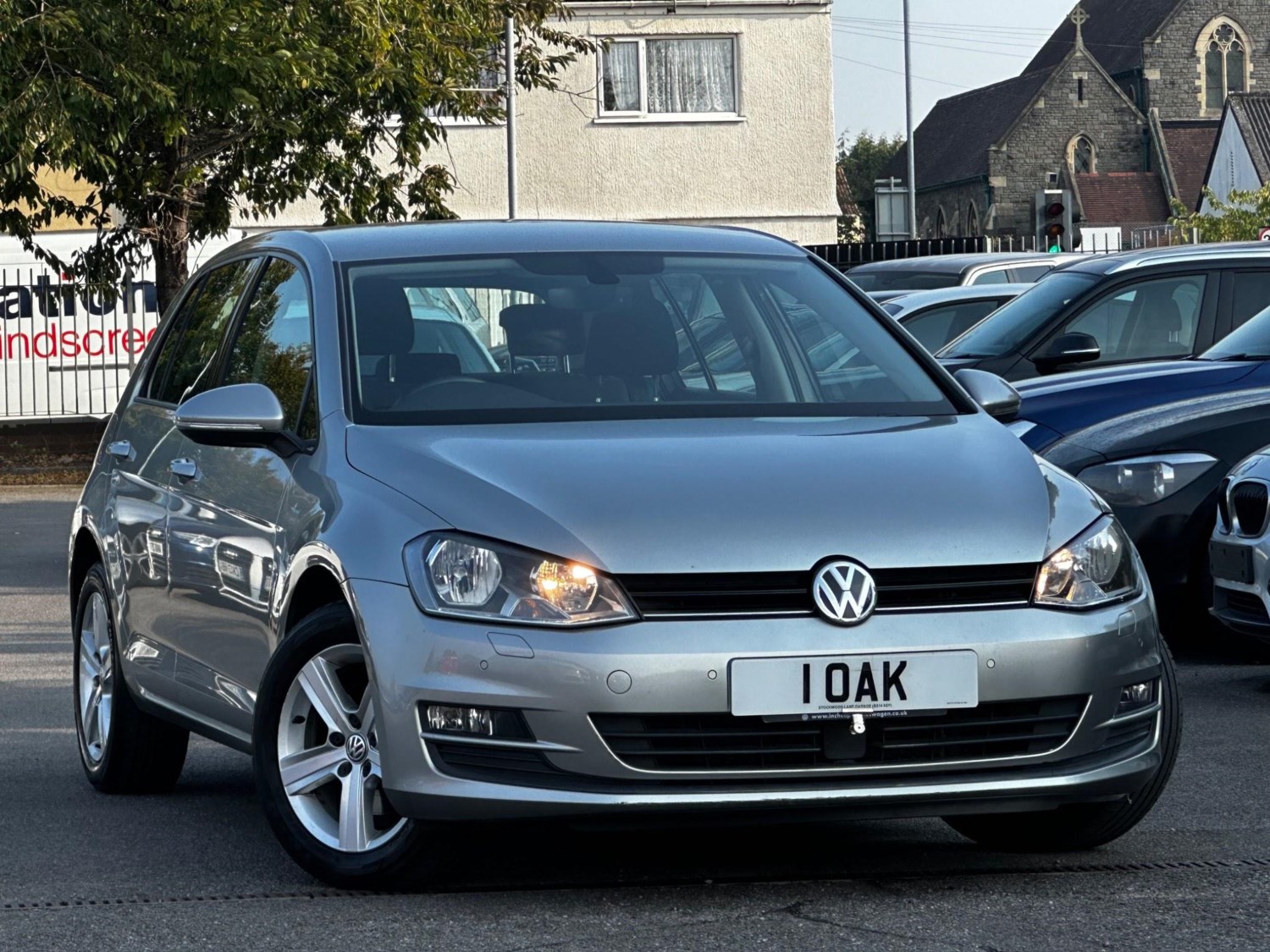 Volkswagen Golf Listing Image