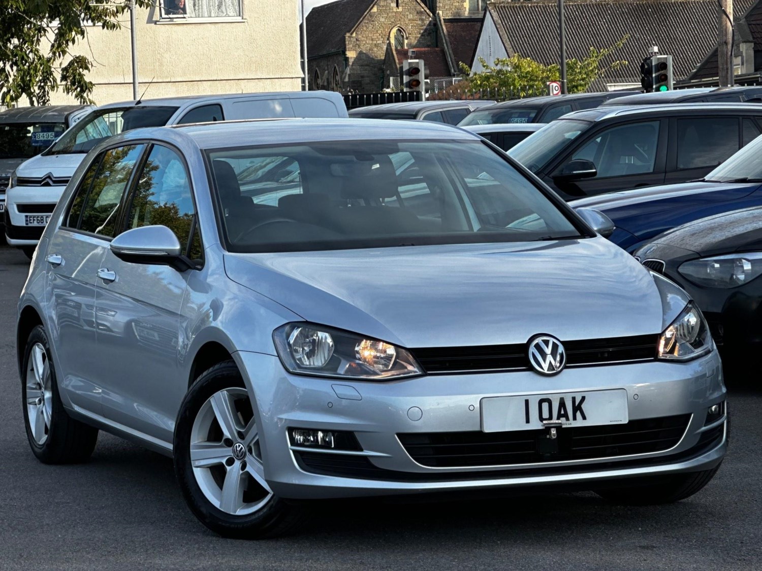 Volkswagen Golf Listing Image