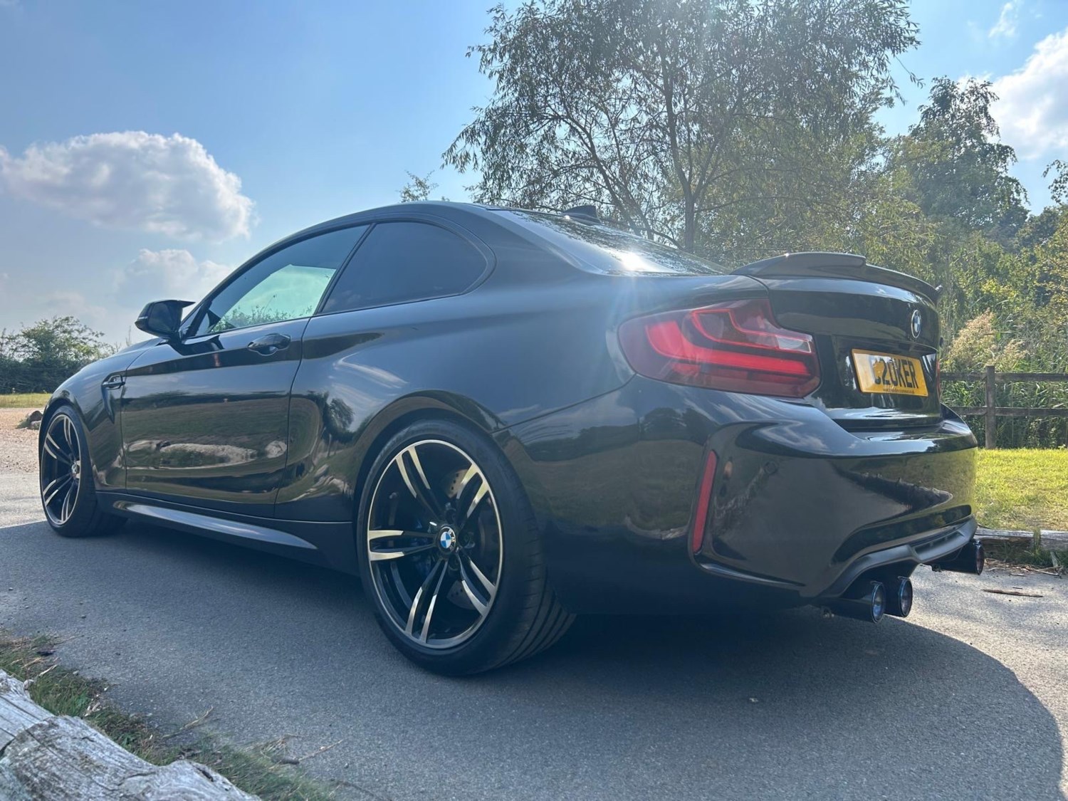 BMW M2 Listing Image