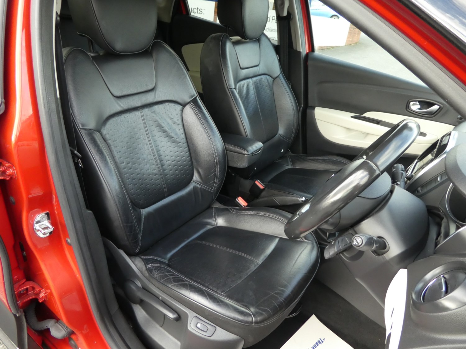 Renault Captur Listing Image