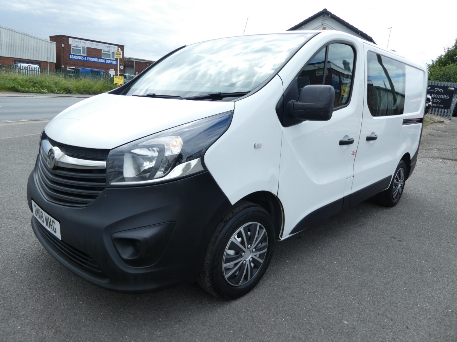 Vauxhall Vivaro Listing Image