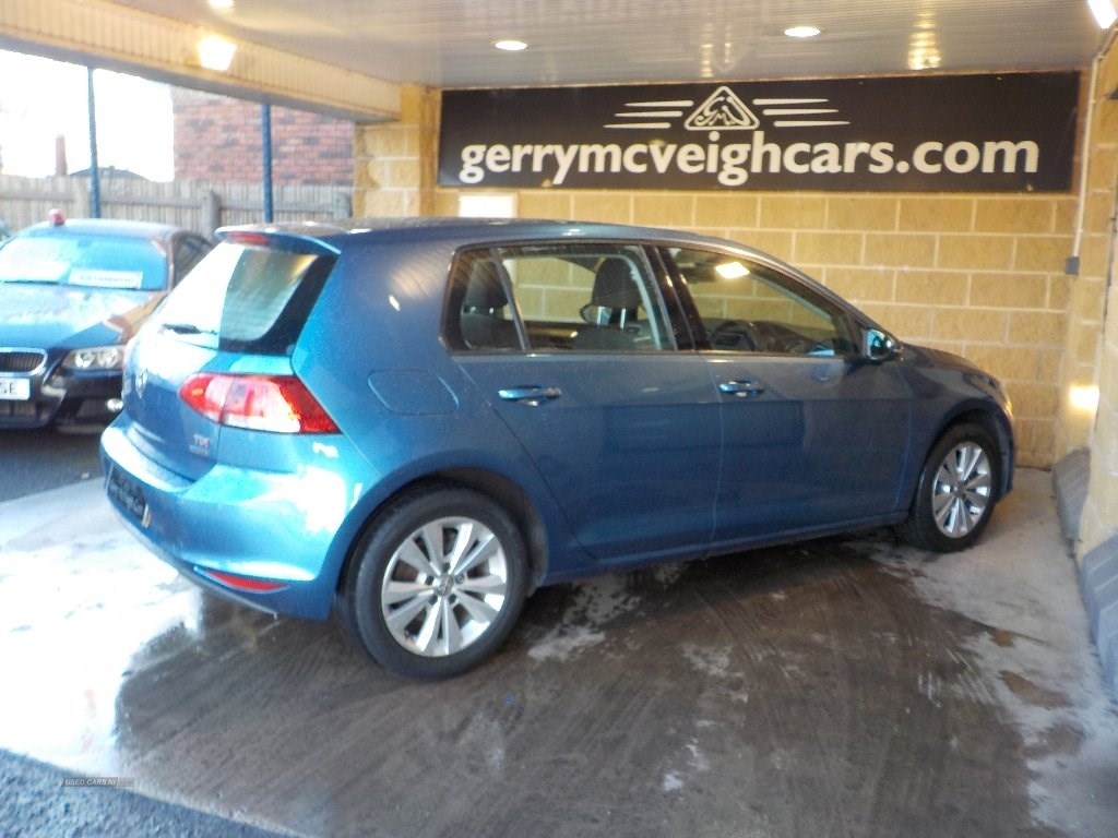 Volkswagen Golf Listing Image