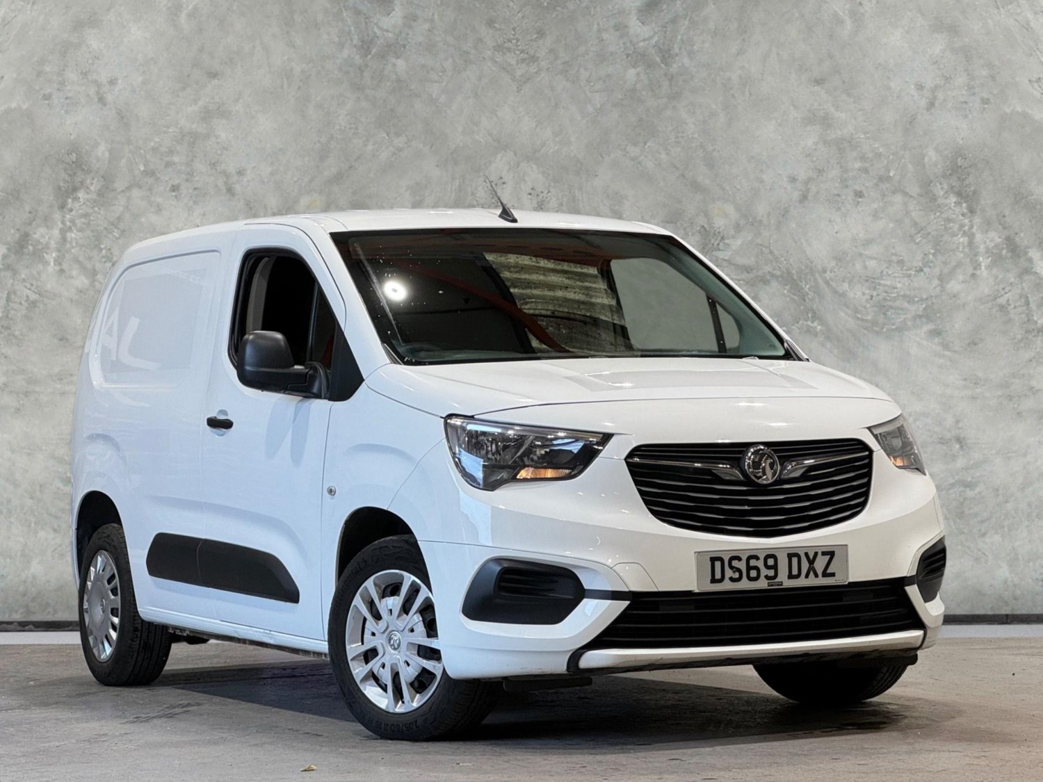 Vauxhall Combo Listing Image