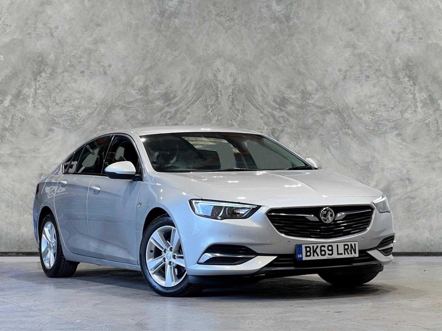 Vauxhall Insignia Listing Image