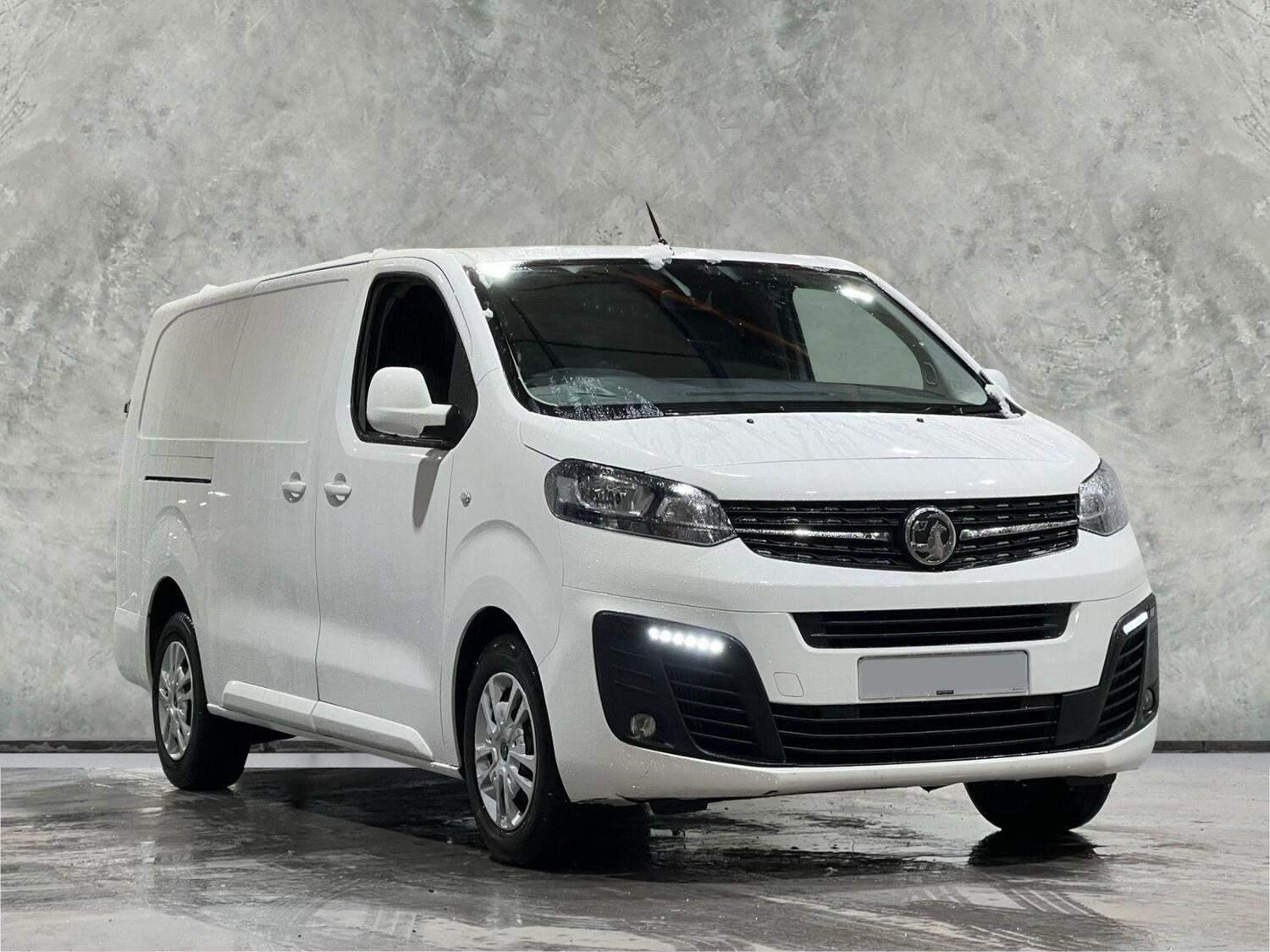 Vauxhall Vivaro Listing Image