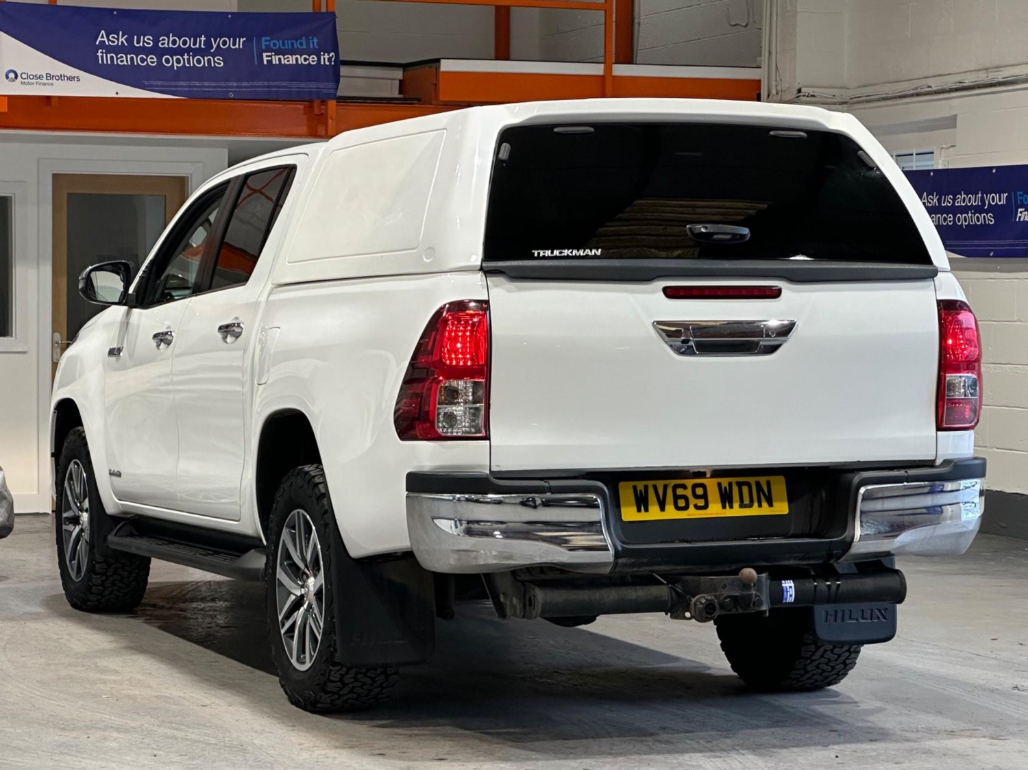 Toyota Hilux Listing Image