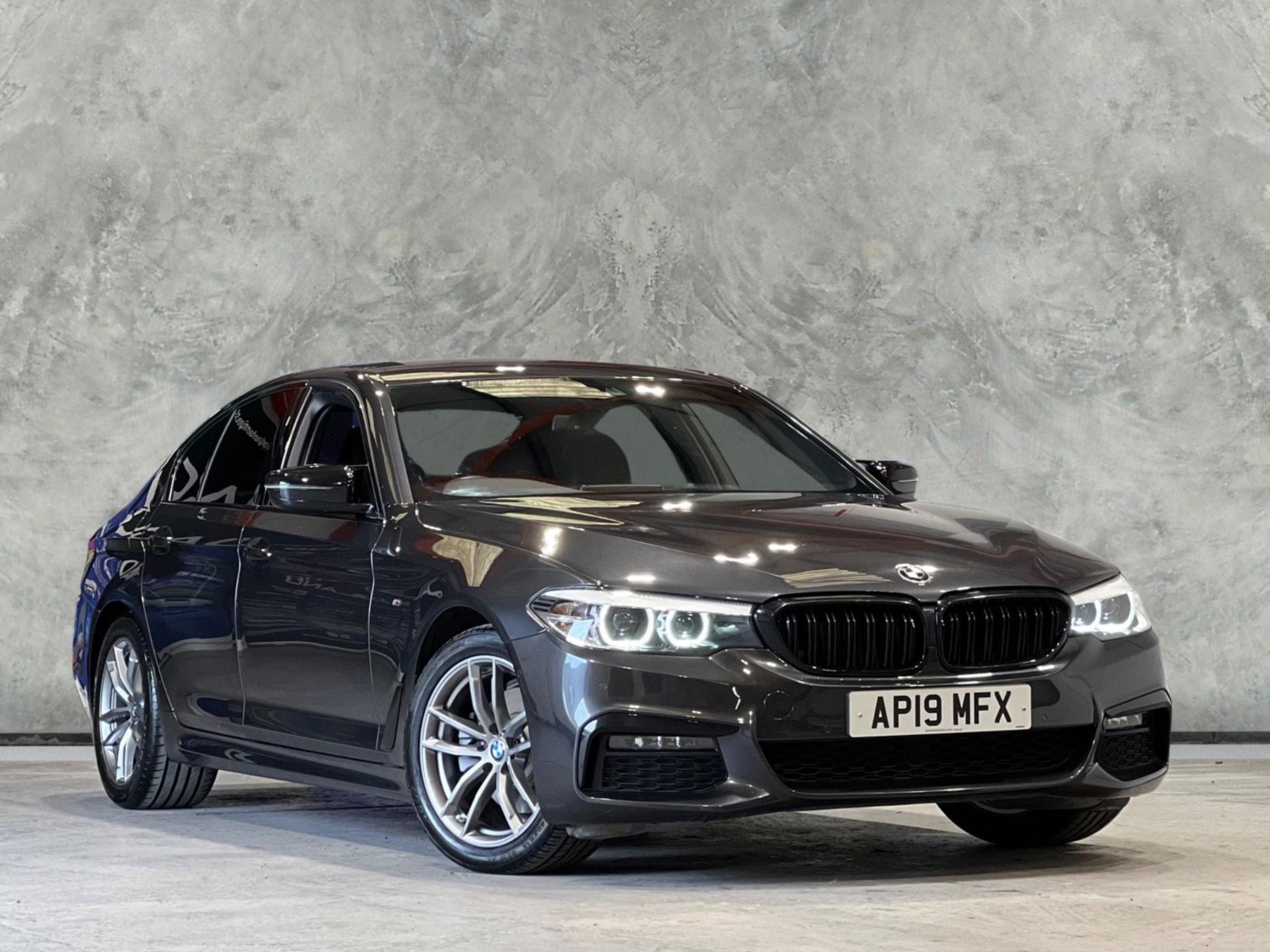 BMW 5 Series Listing Image