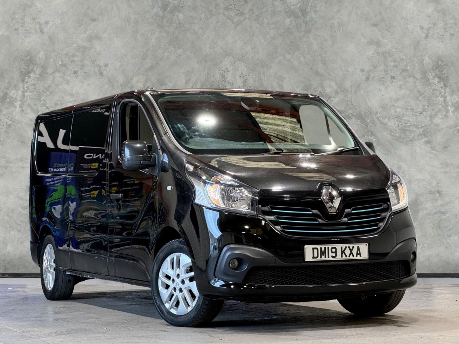 Renault Trafic Listing Image