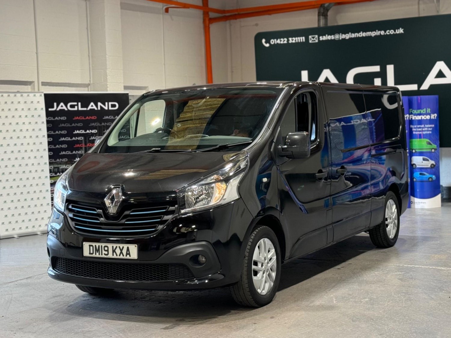 Renault Trafic Listing Image