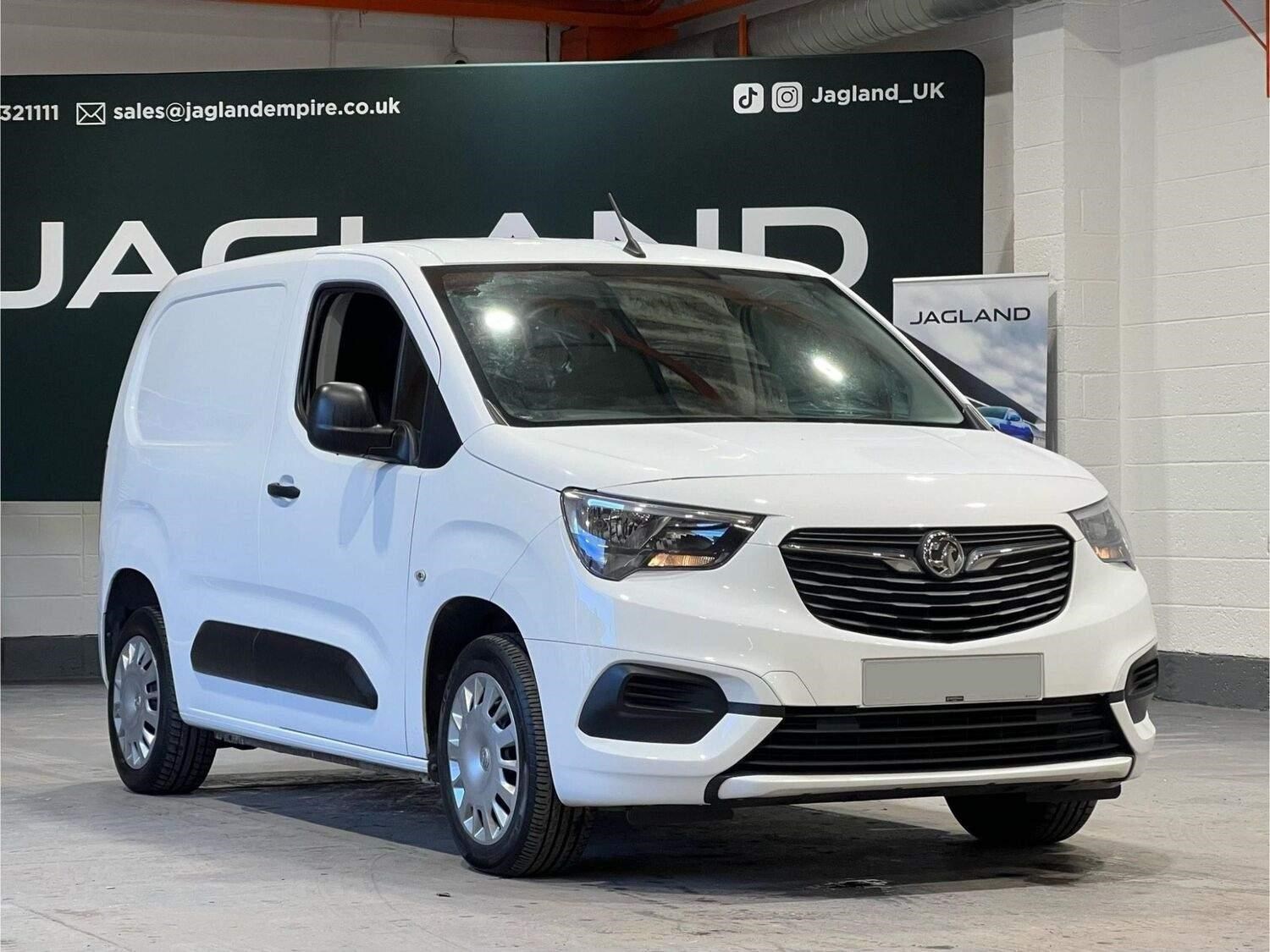 Vauxhall Combo Listing Image