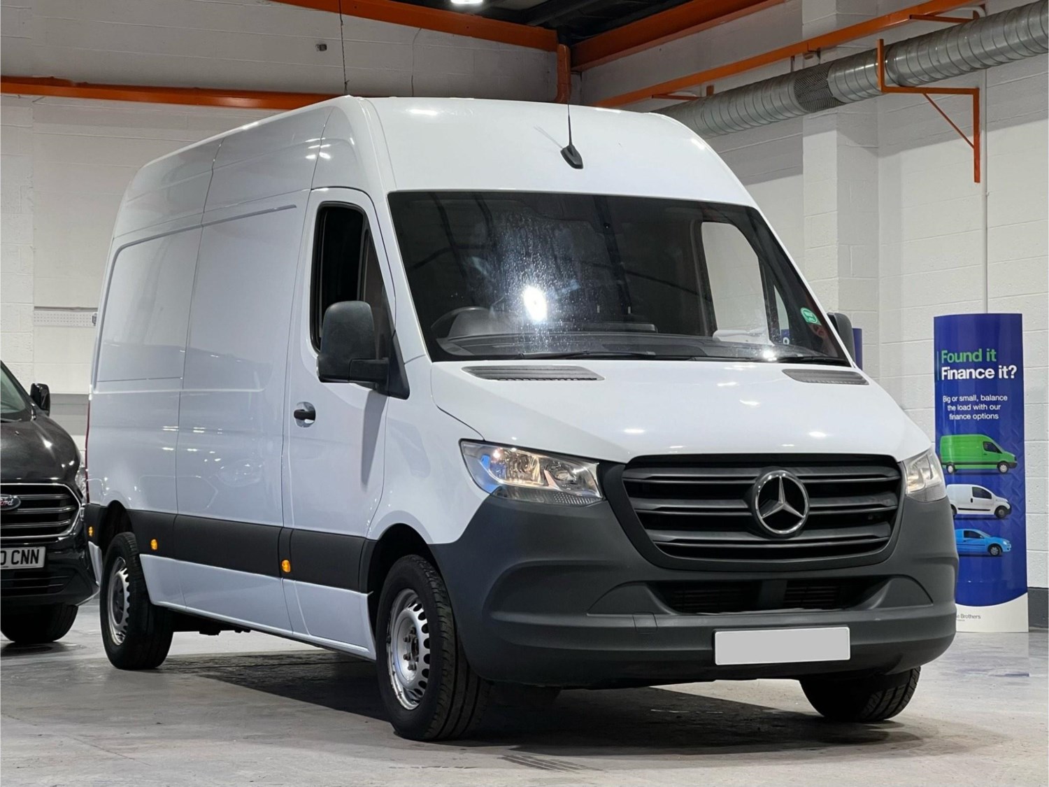 Mercedes-Benz Sprinter Listing Image