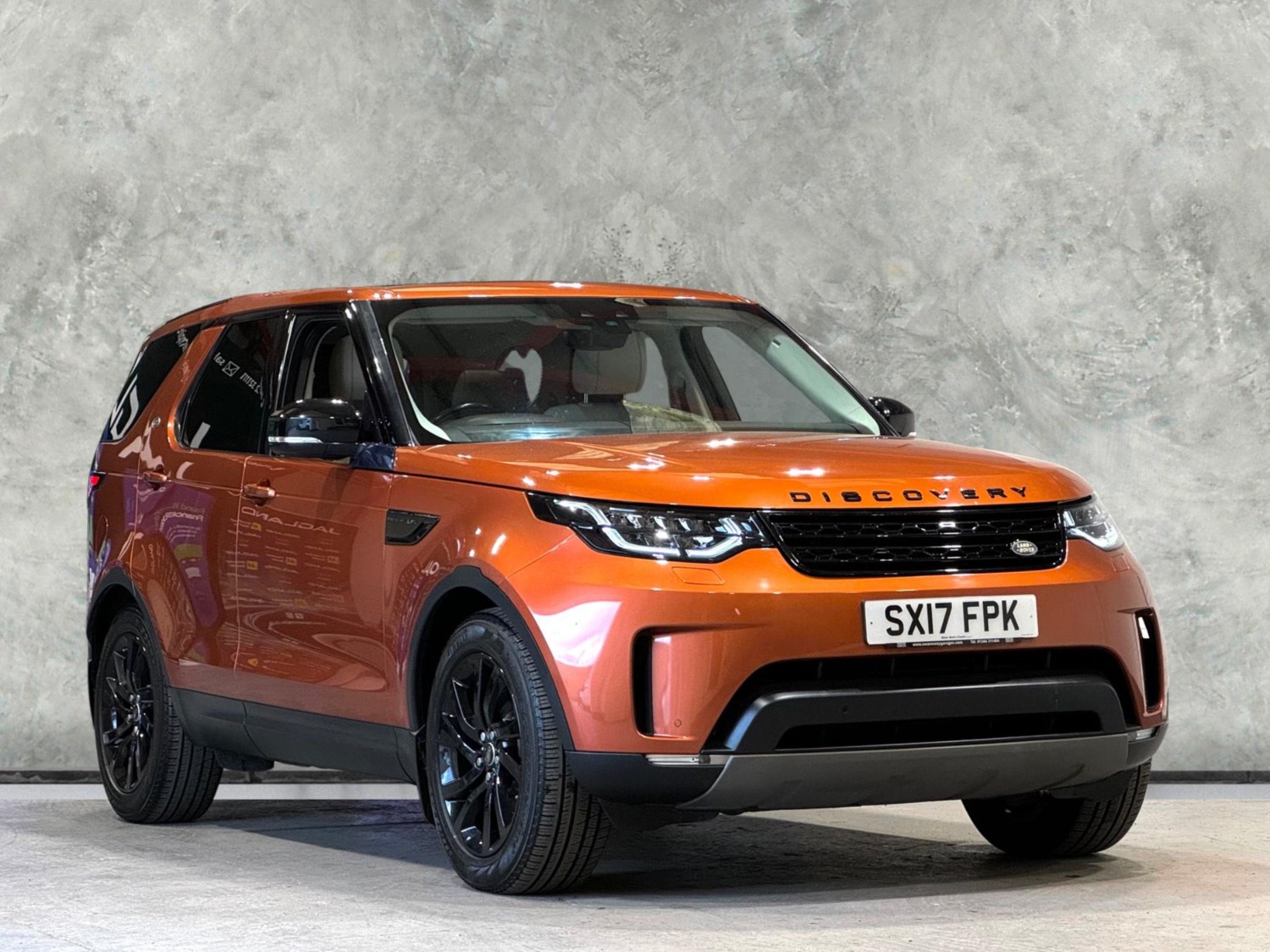 Land Rover Discovery Listing Image