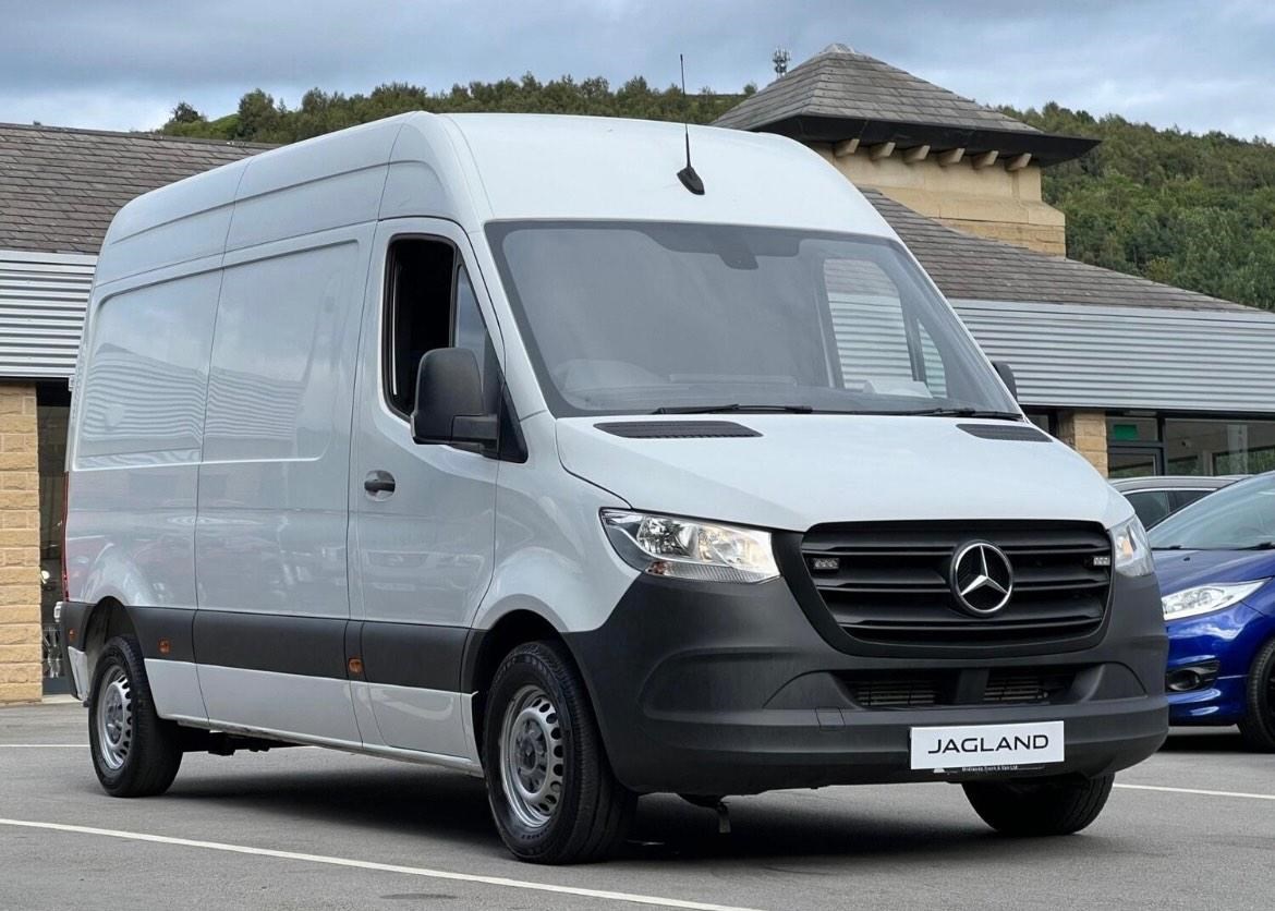 Mercedes-Benz Sprinter Listing Image