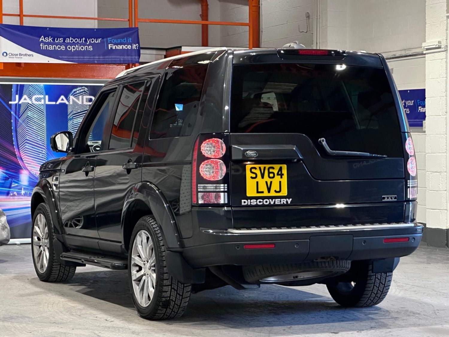 Land Rover Discovery 4 Listing Image