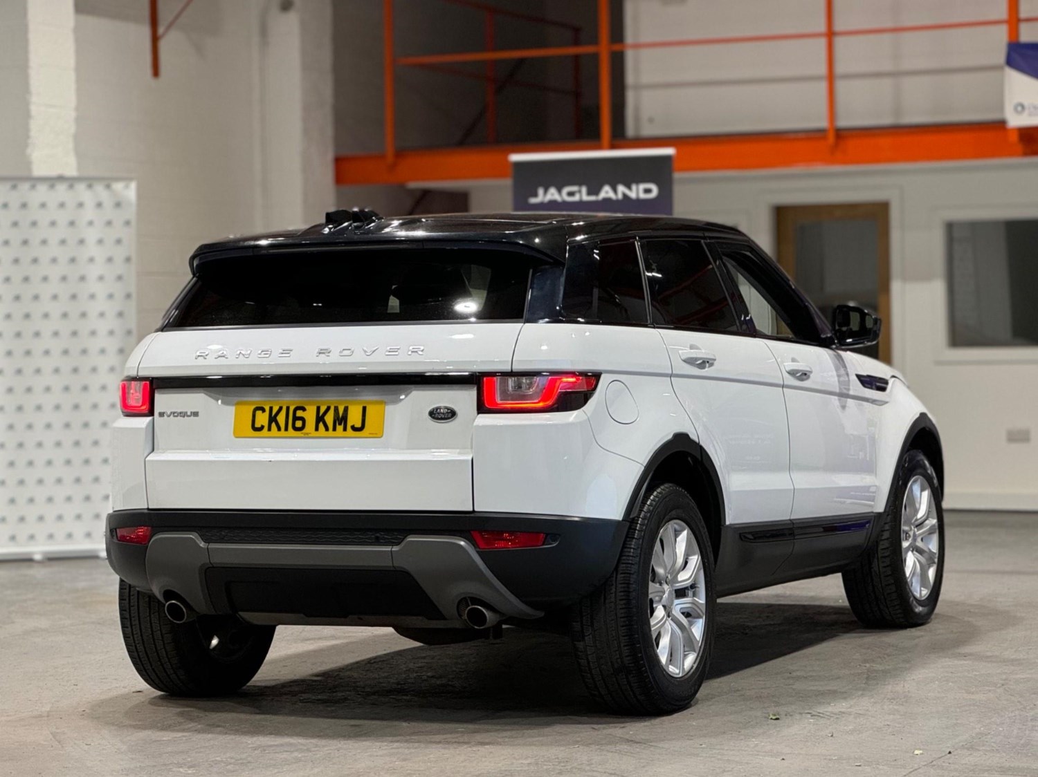 Land Rover Range Rover Evoque Listing Image