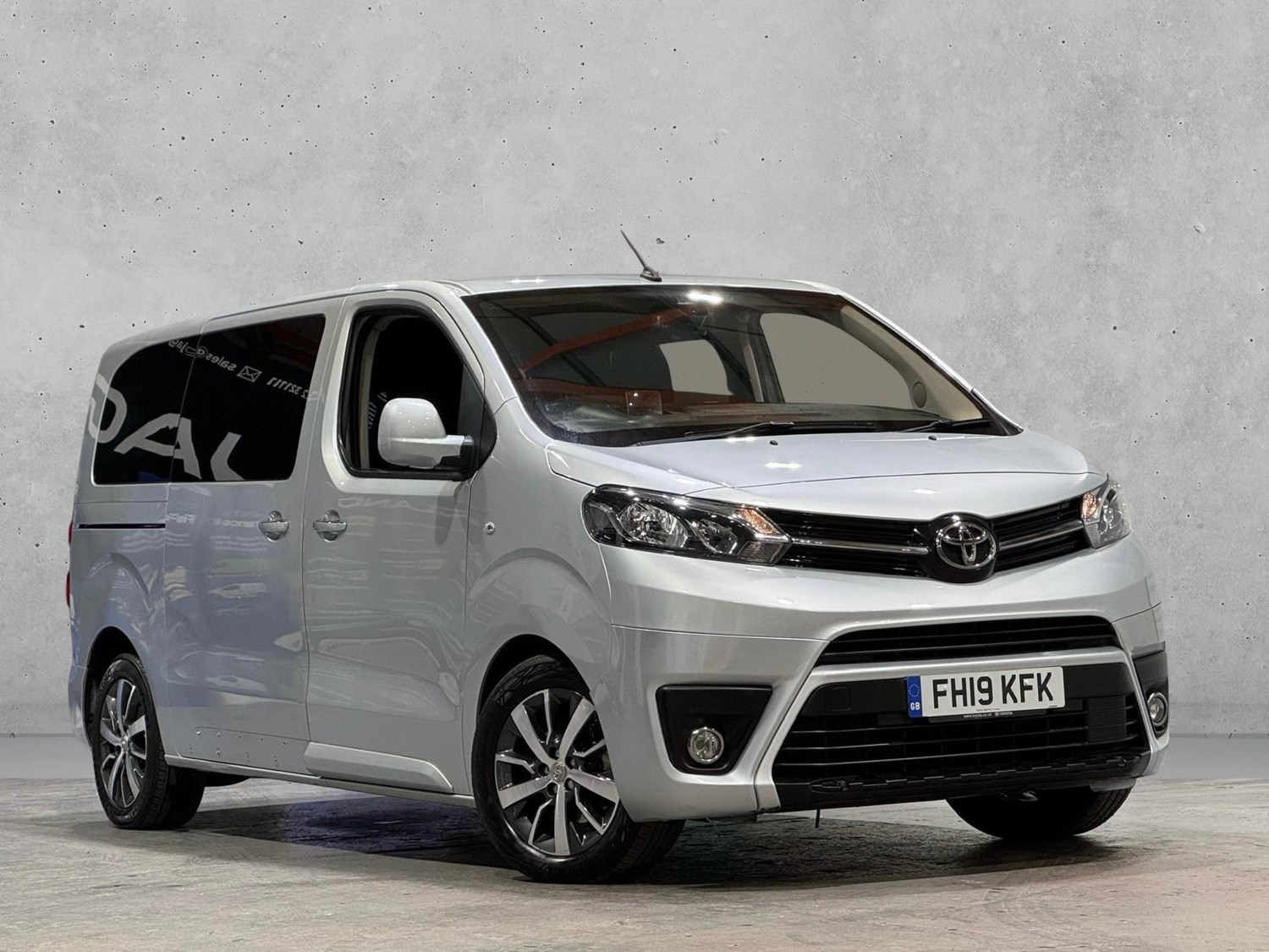 Toyota PROACE VERSO Listing Image