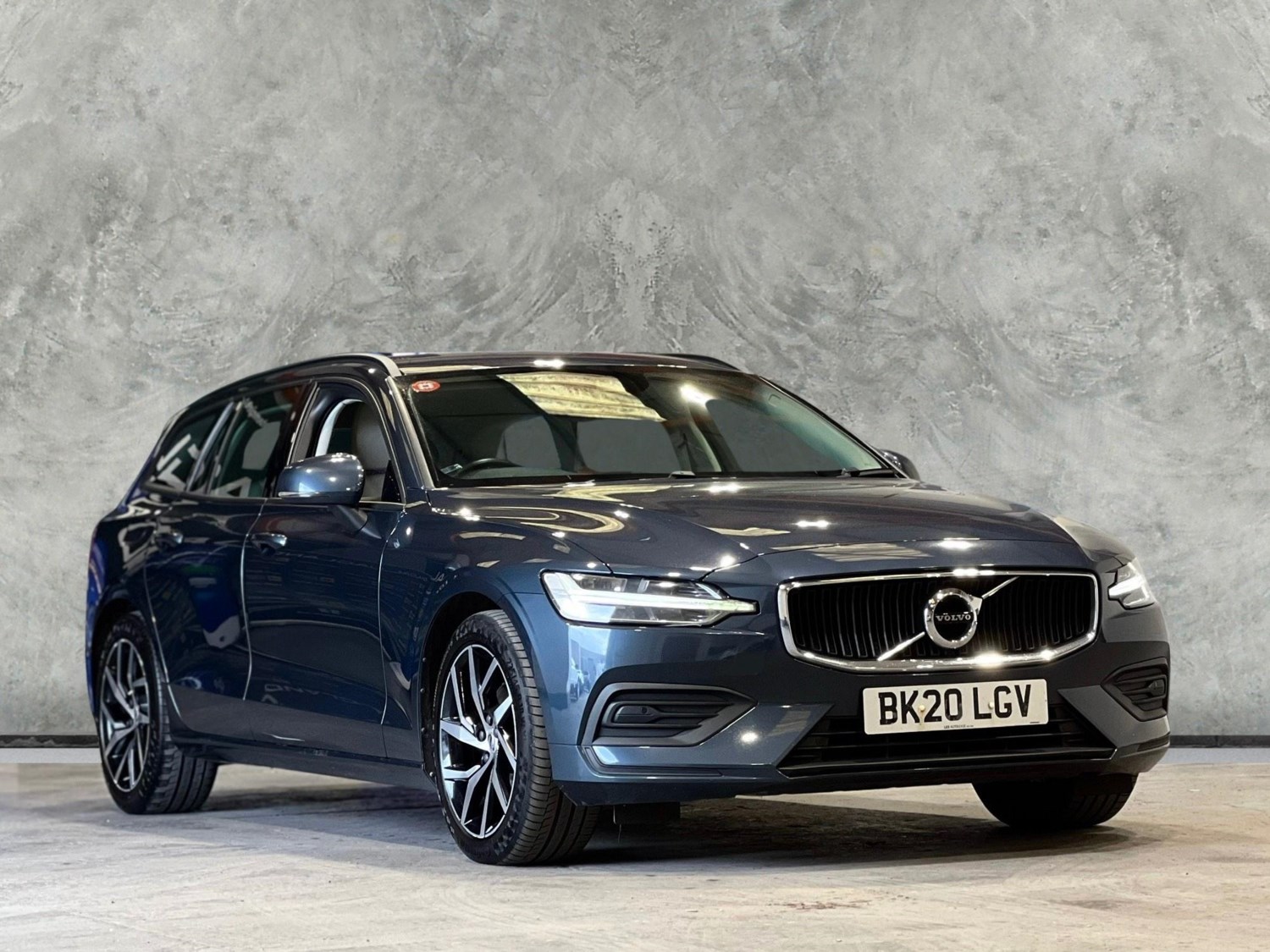 Volvo V60 Listing Image