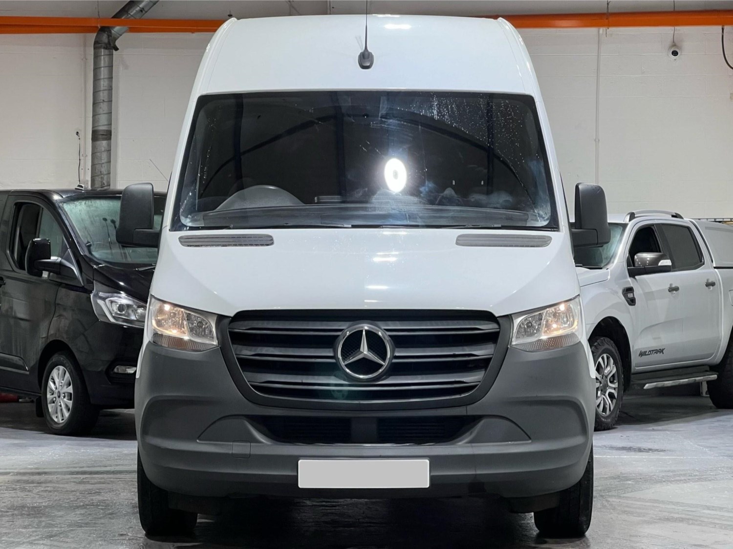 Mercedes-Benz Sprinter Listing Image