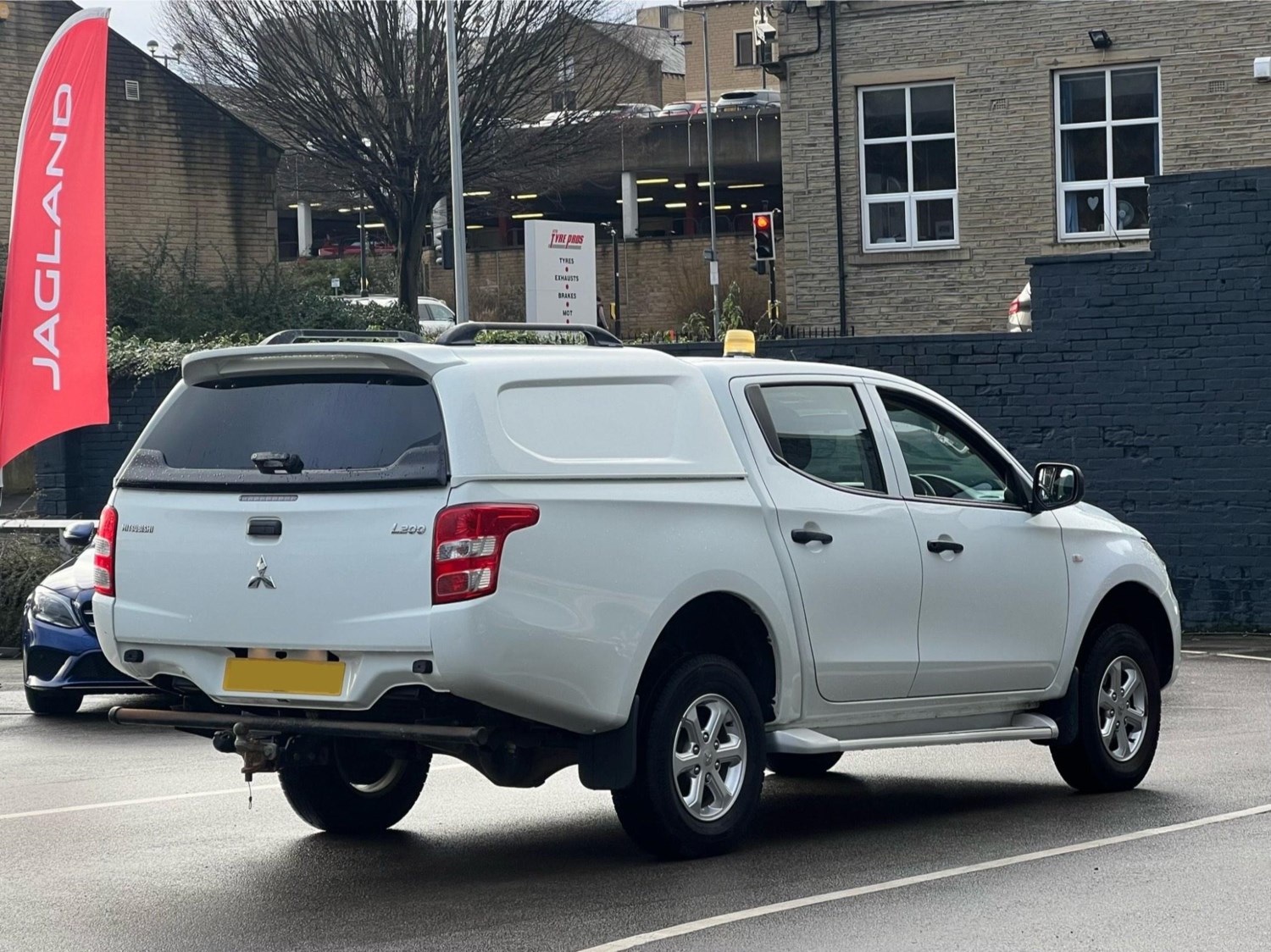 Mitsubishi L200 Listing Image