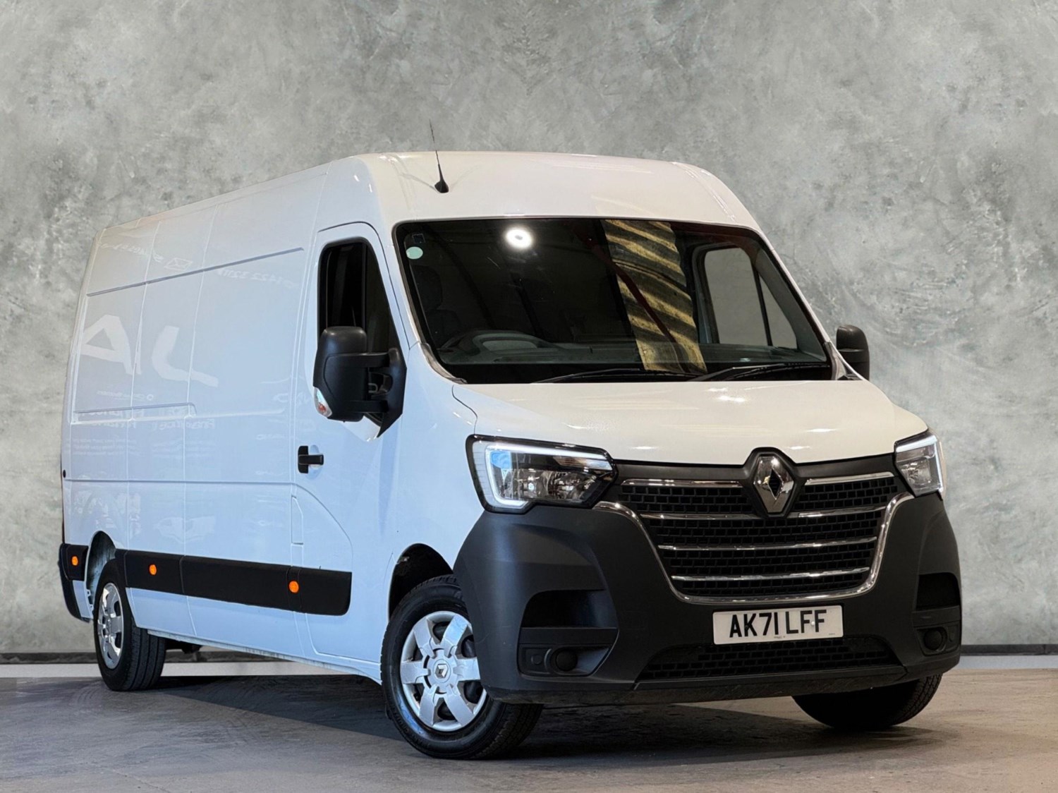 Renault Master Listing Image