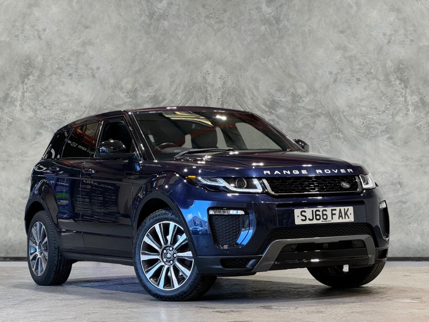 Land Rover Range Rover Evoque Listing Image