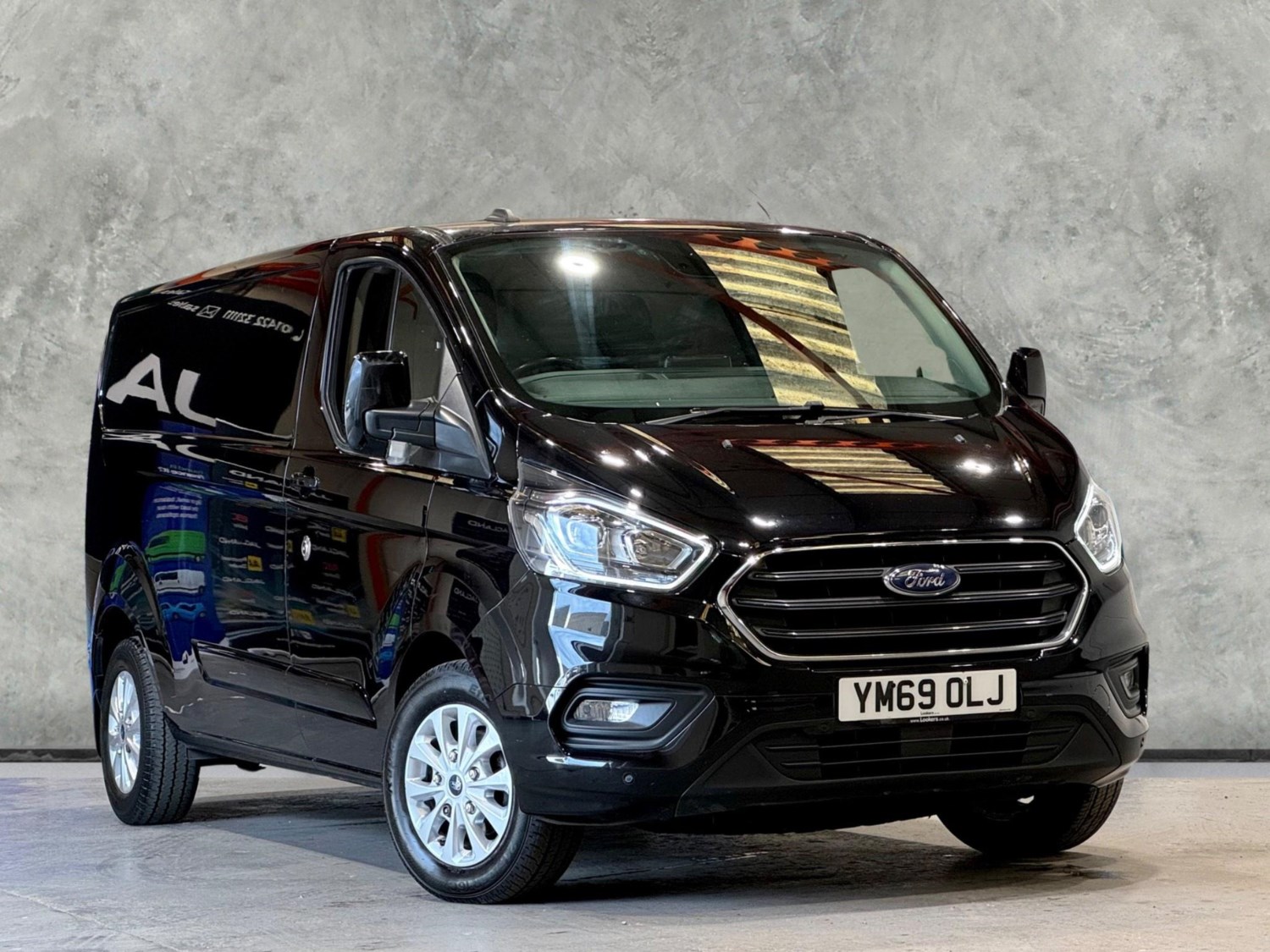 Ford Transit Custom Listing Image