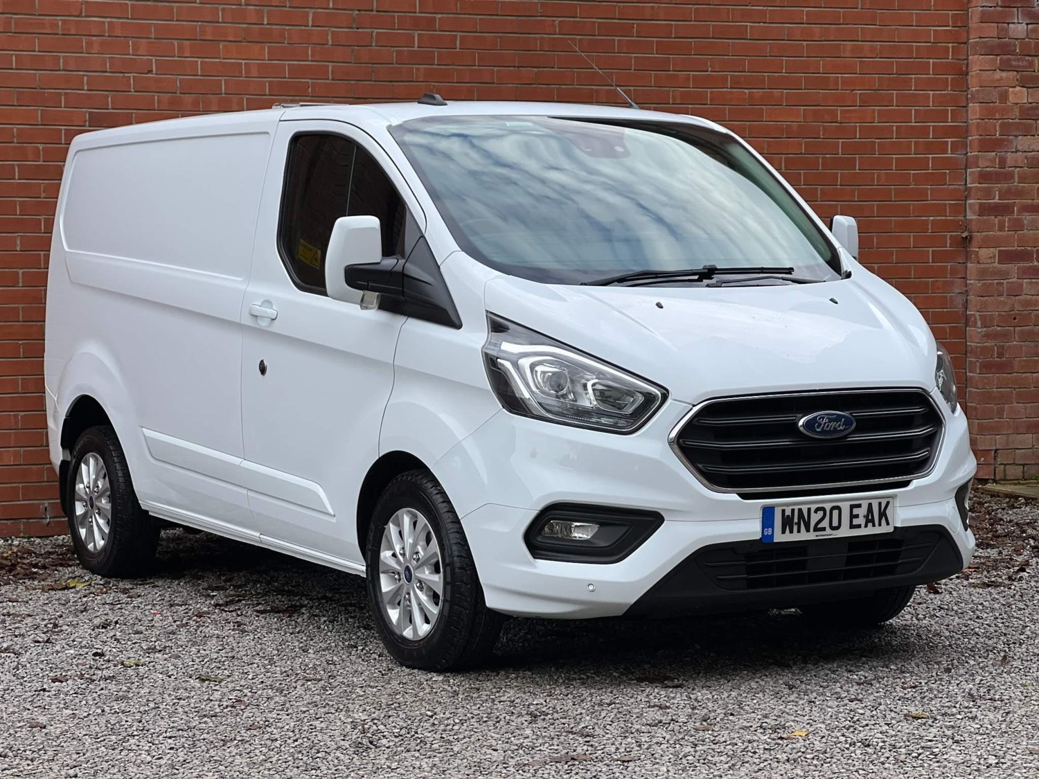 Ford Transit Custom Listing Image