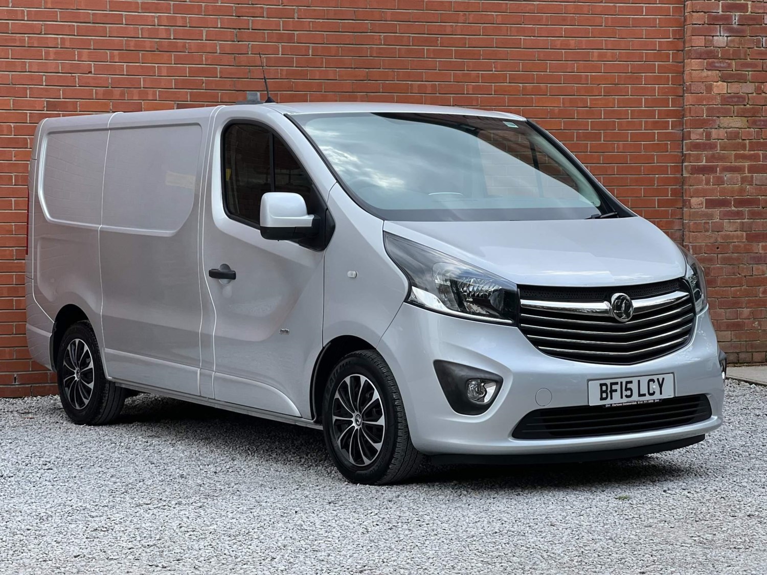 Vauxhall Vivaro Listing Image