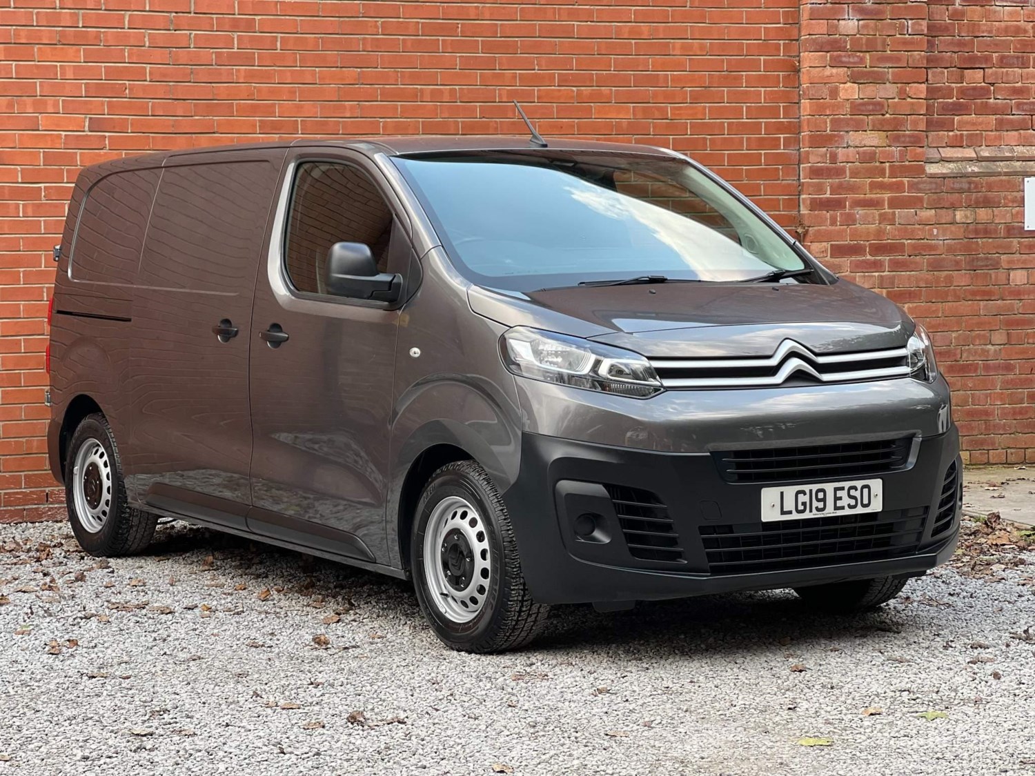 Citroen Dispatch Listing Image