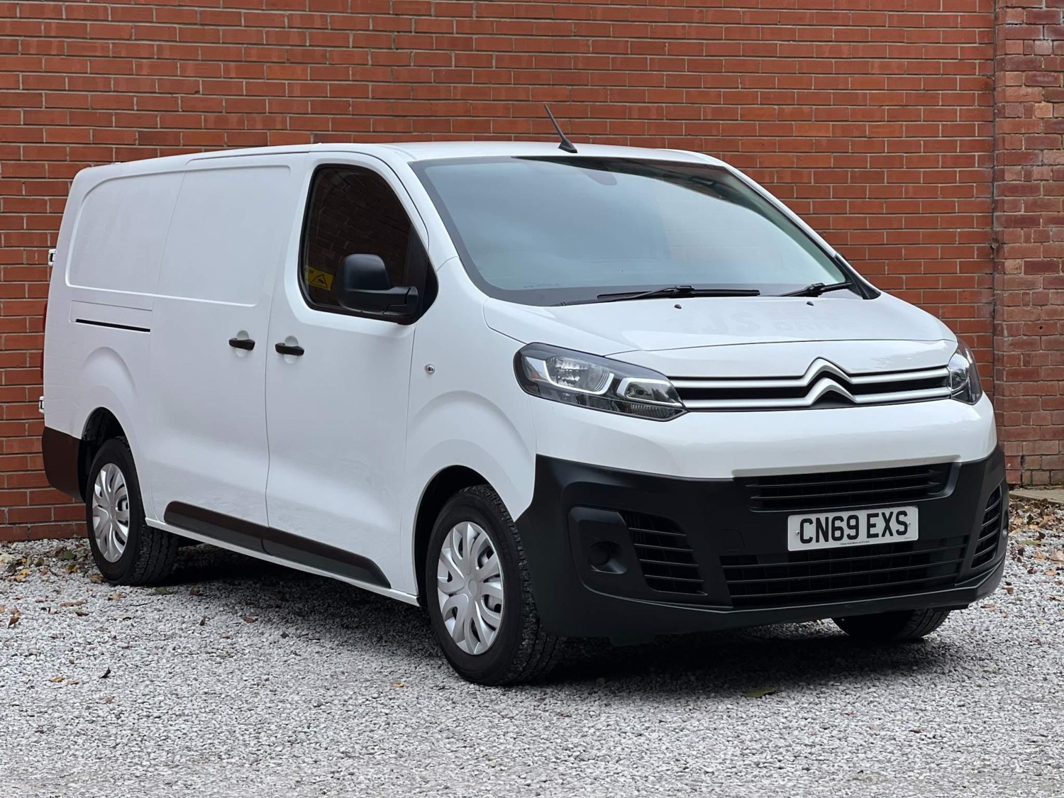 Citroen Dispatch Listing Image